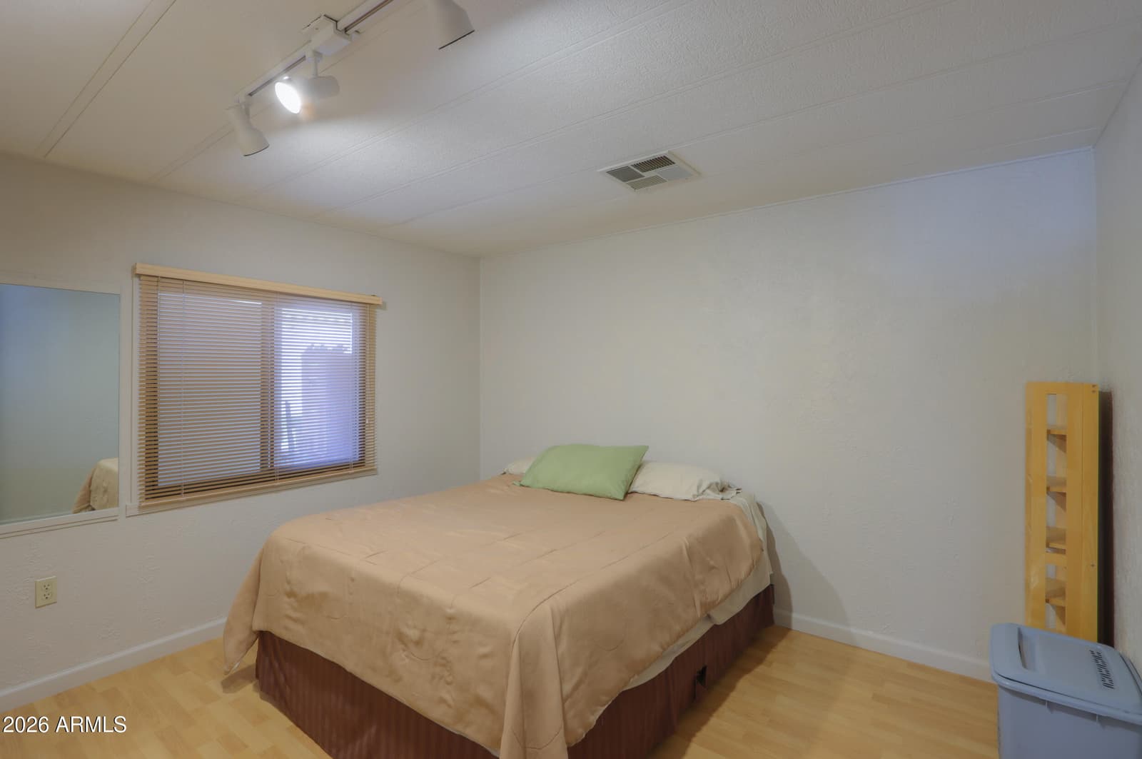 15602 N 16TH Drive, Phoenix, AZ 85023 — photo 16 of 28
