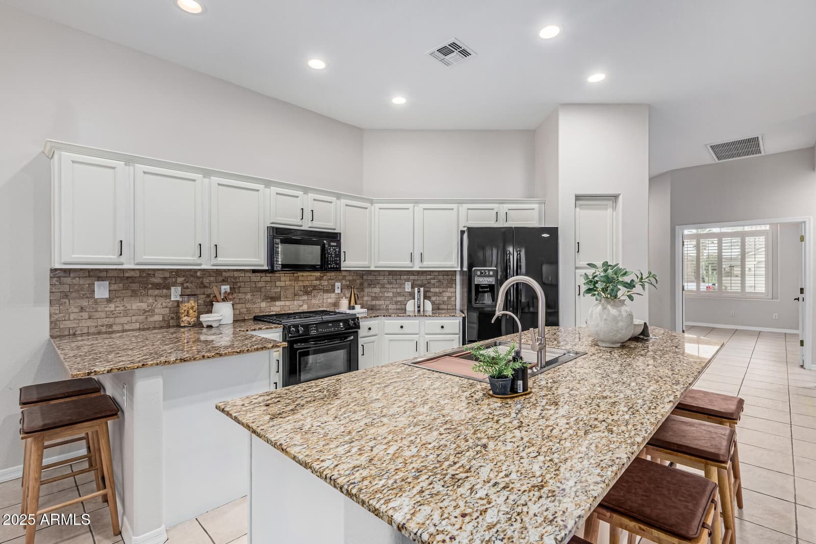 5035 S Ranger Trail, Gilbert, AZ 85298 — photo 11 of 64