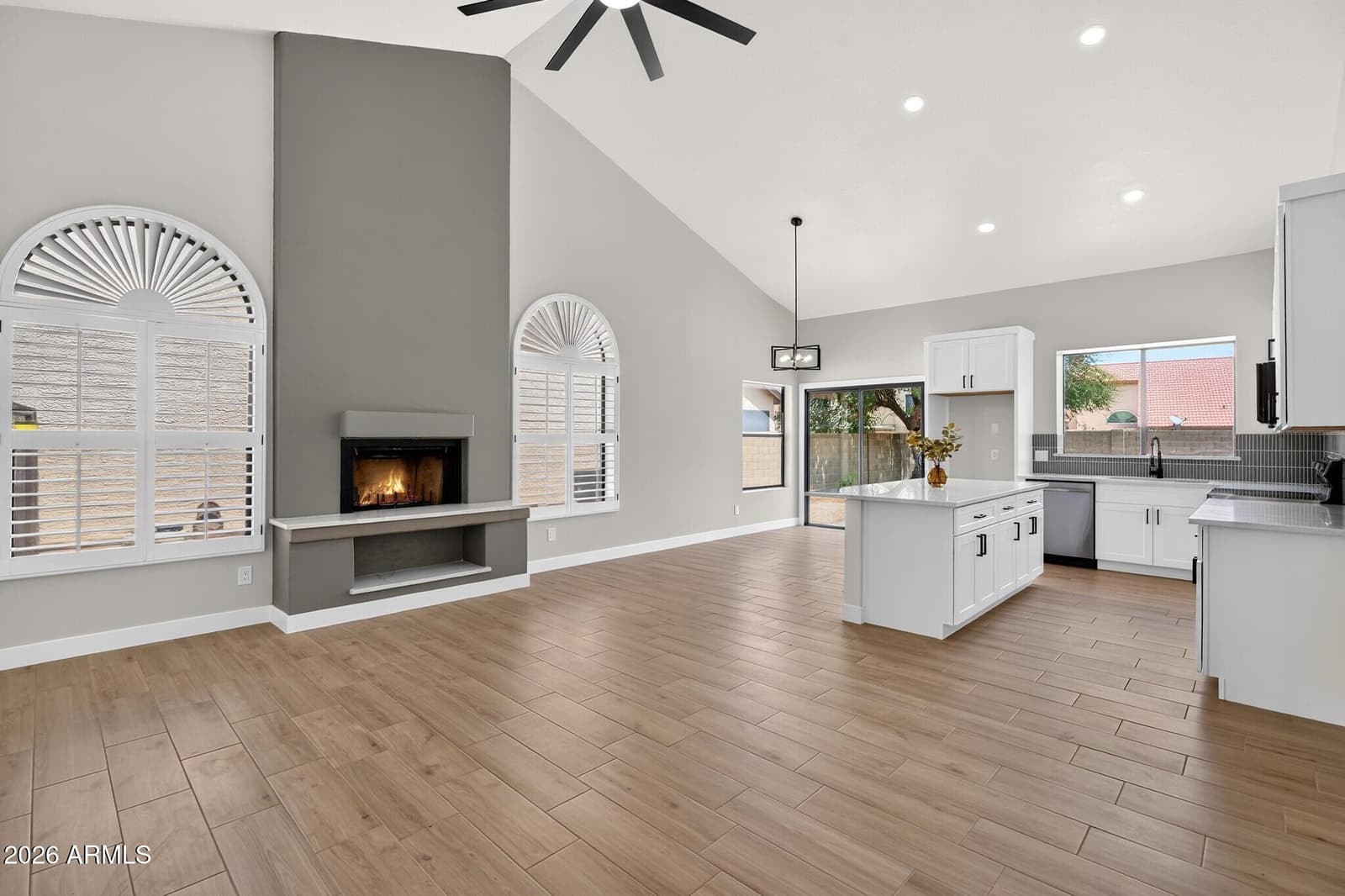 14605 S 41ST Way, Phoenix, AZ 85044 — photo 3 of 24