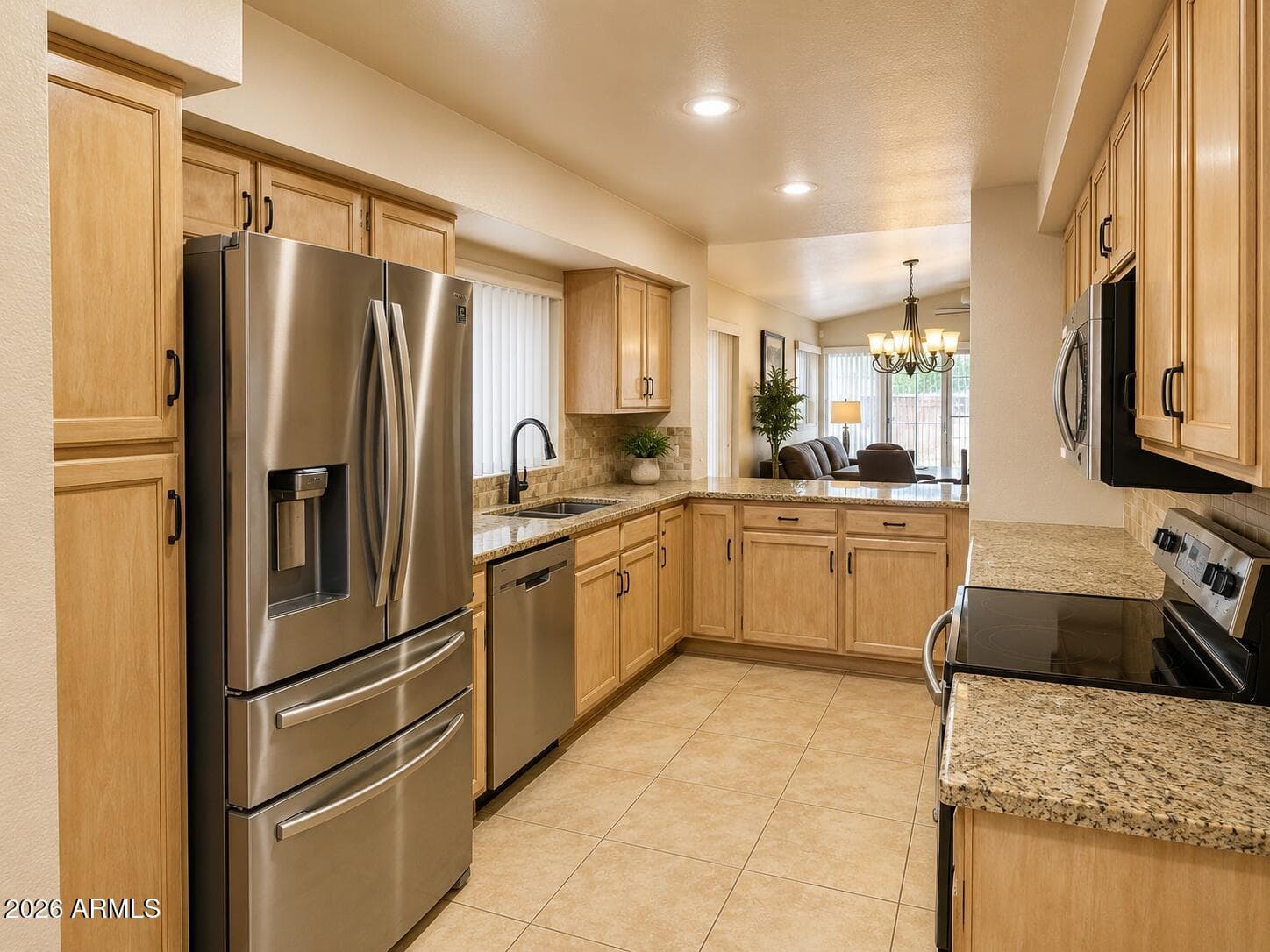 42 W CALLE DE ARCOS, Tempe, AZ 85284 — photo 9 of 17