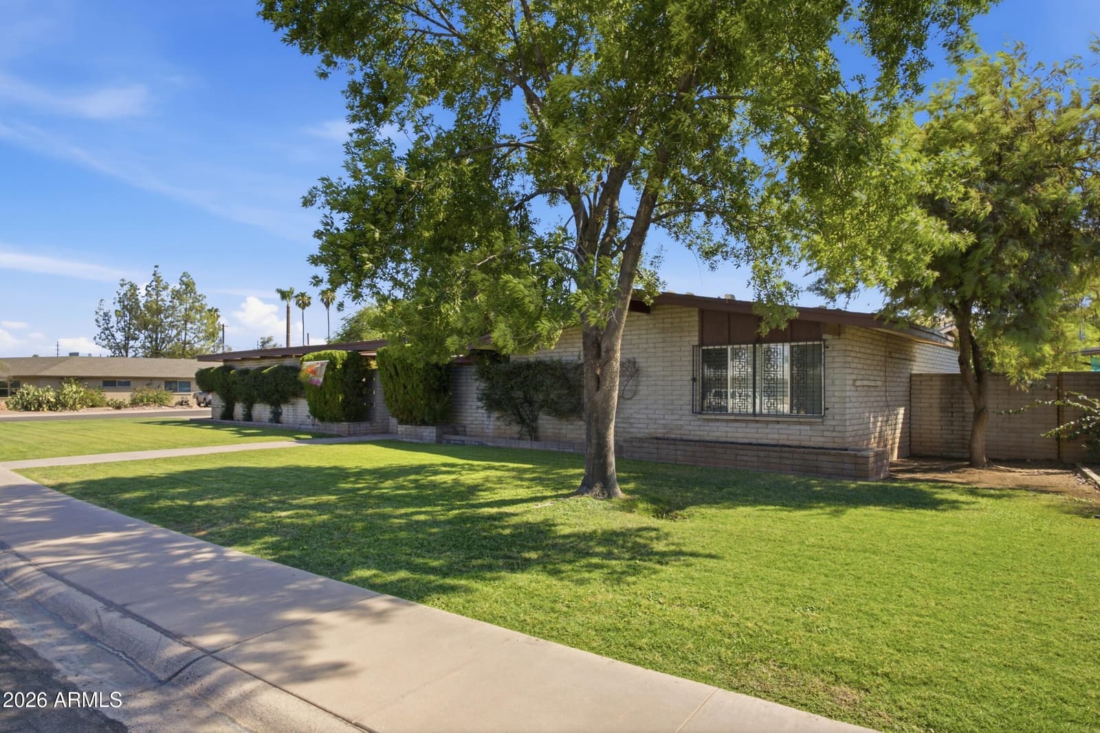 337 E GENEVA Drive, Tempe, AZ 85282 — photo 56 of 64