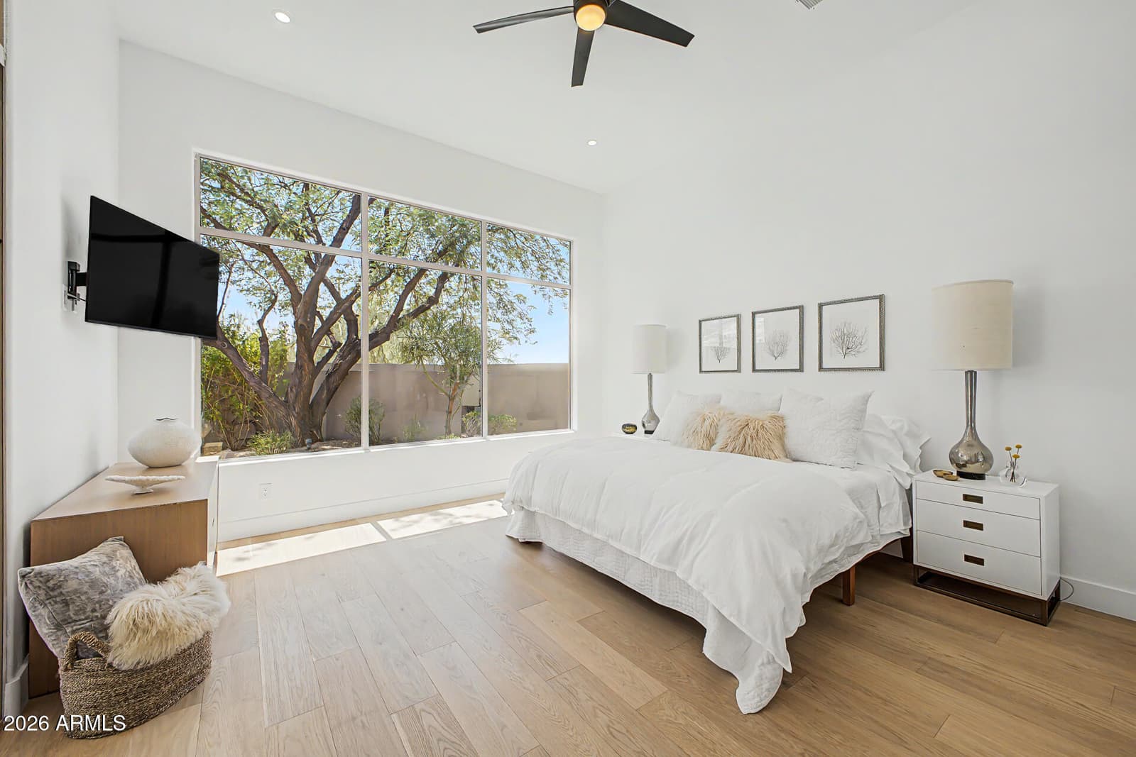 10671 E CARIBBEAN Lane, Scottsdale, AZ 85255 — photo 13 of 37