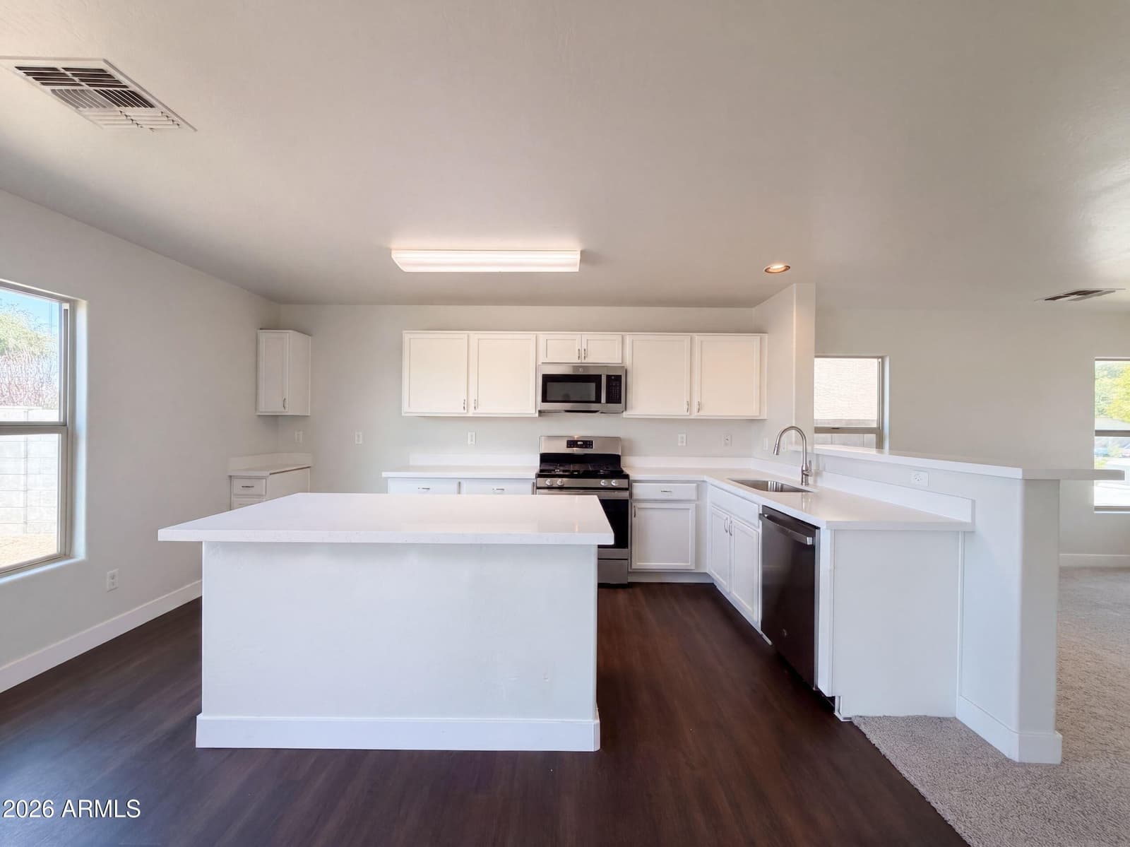 11036 W COLLEGE Drive, Phoenix, AZ 85037 — photo 7 of 34