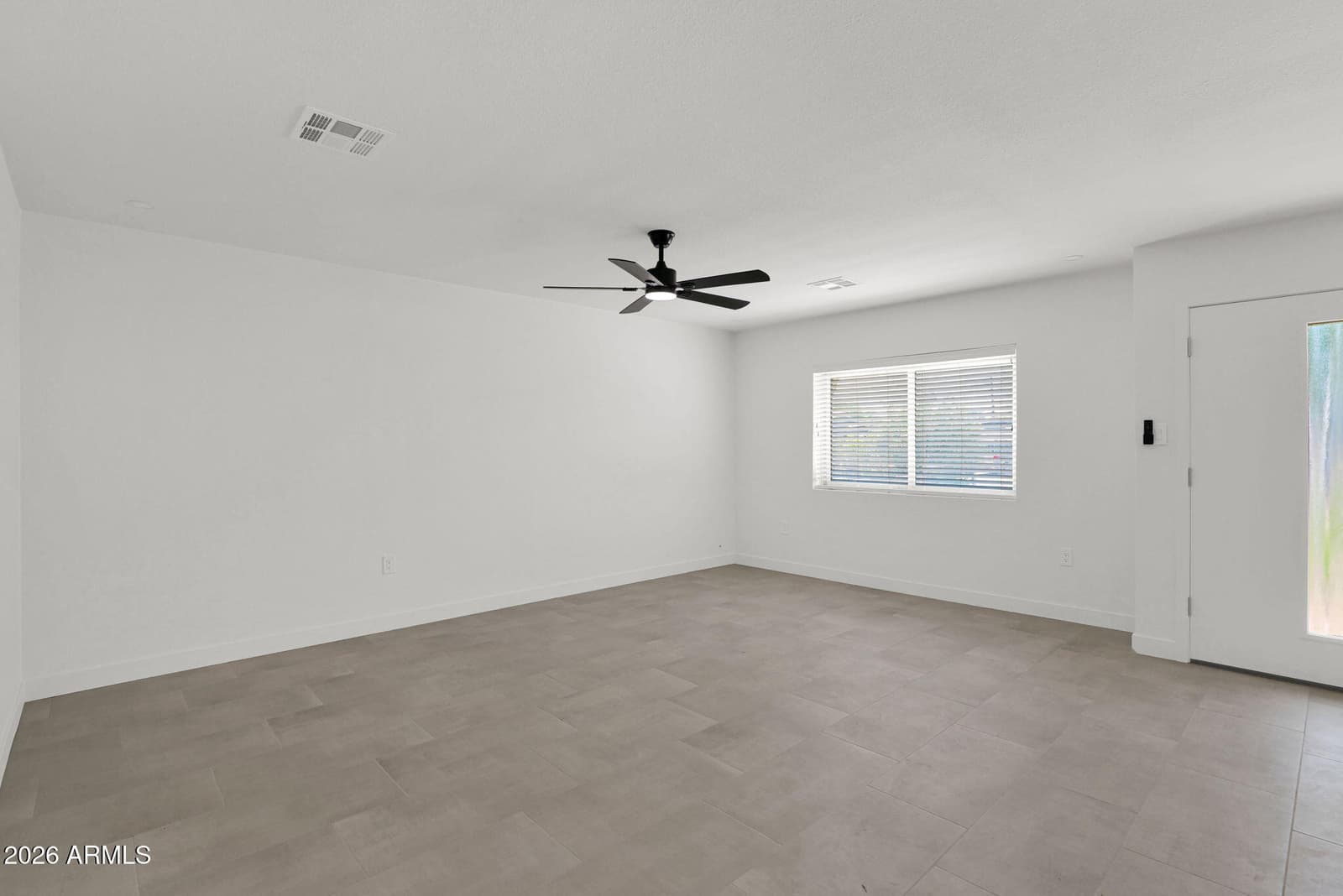 2224 E Sandra Terrace, Phoenix, AZ 85022 — photo 6 of 34