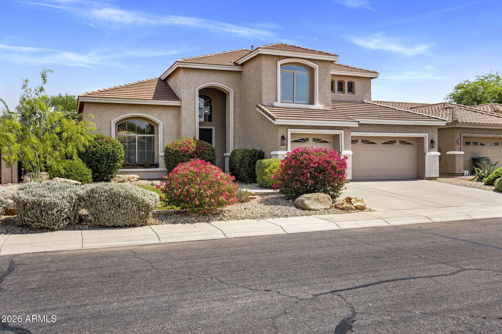 4718 E VIA MONTOYA Drive, Phoenix, AZ 85050 — photo 1 of 47
