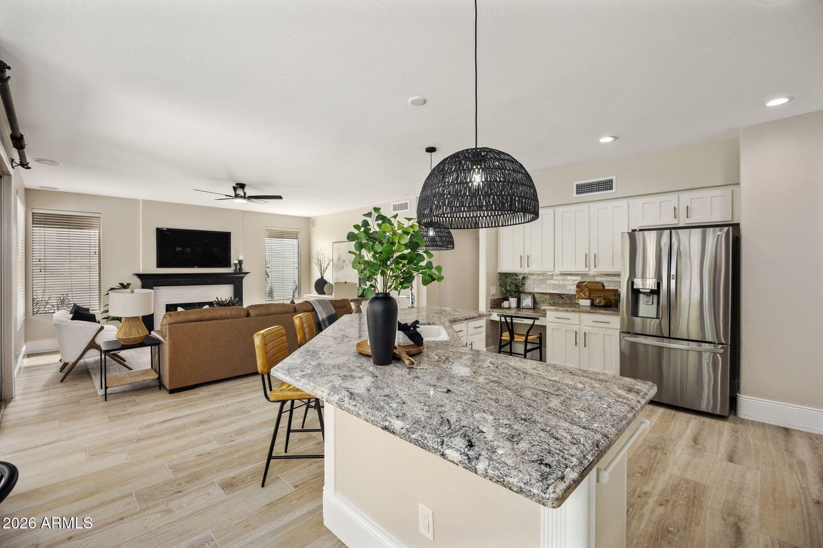 4718 E VIA MONTOYA Drive, Phoenix, AZ 85050 — photo 3 of 47