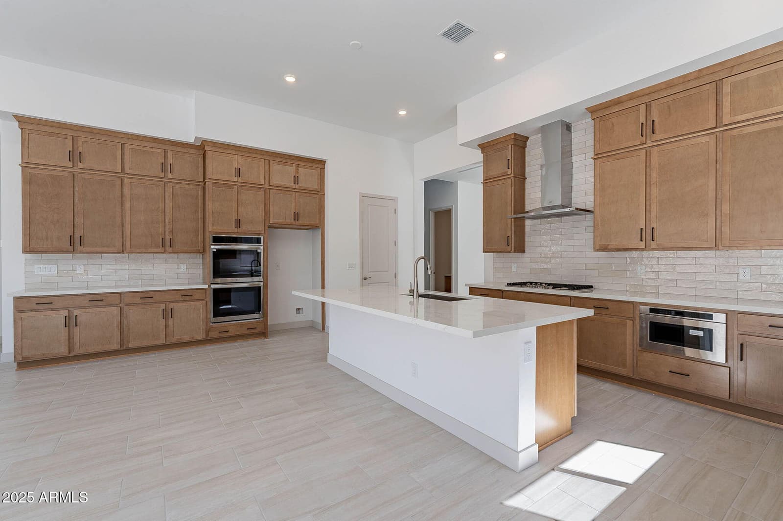 21430 W MEADOWBROOK Avenue, Buckeye, AZ 85396 — photo 15 of 39