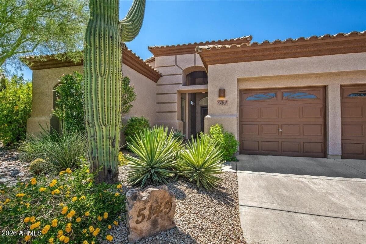 5149 E SILVER SAGE Lane, Cave Creek, AZ 85331 — photo 3 of 43