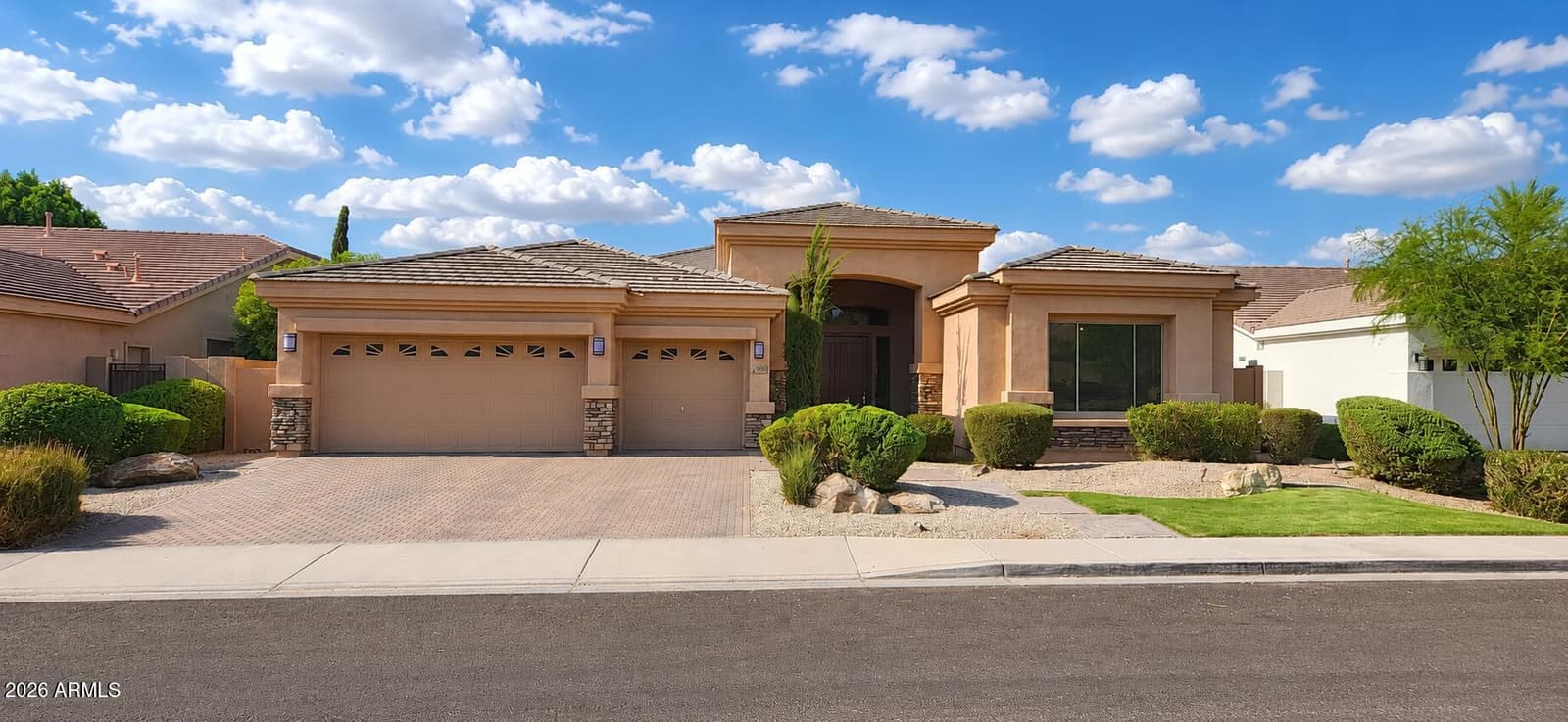 1764 W COCONINO Drive, Chandler, AZ 85248 — photo 3 of 79