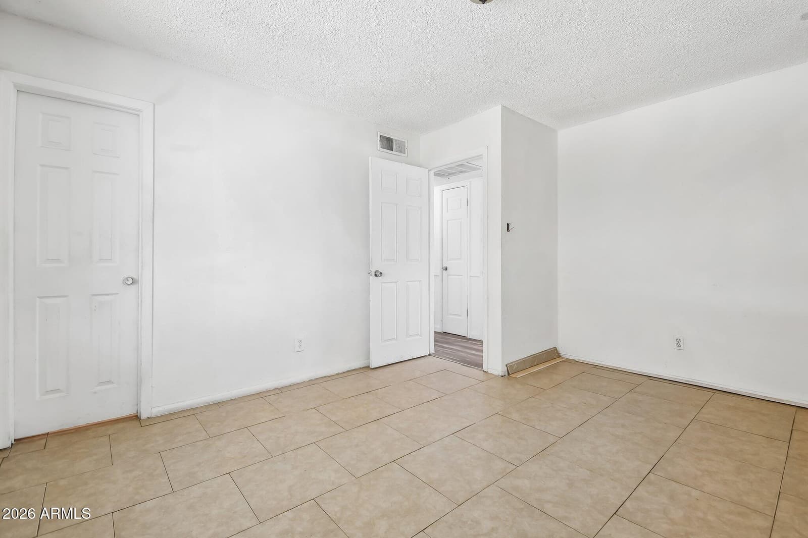 7607 W OSBORN Road, Phoenix, AZ 85033 — photo 13 of 26
