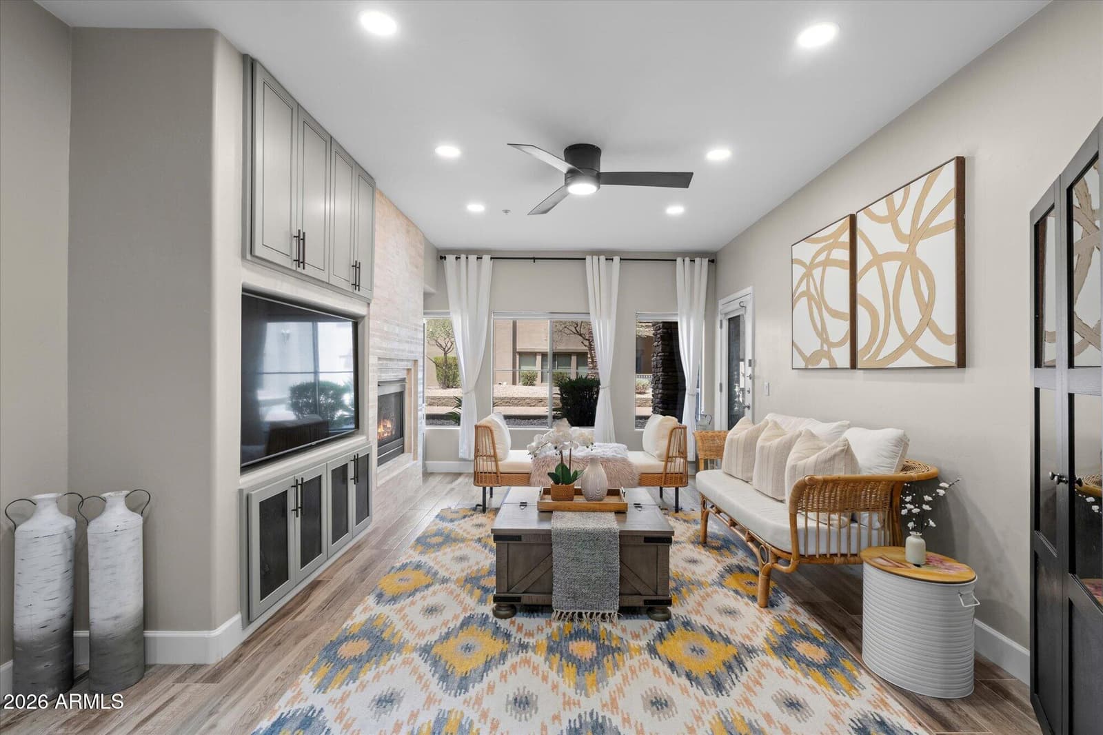 5350 E DEER VALLEY Drive 1250, Phoenix, AZ 85054 — photo 9 of 30