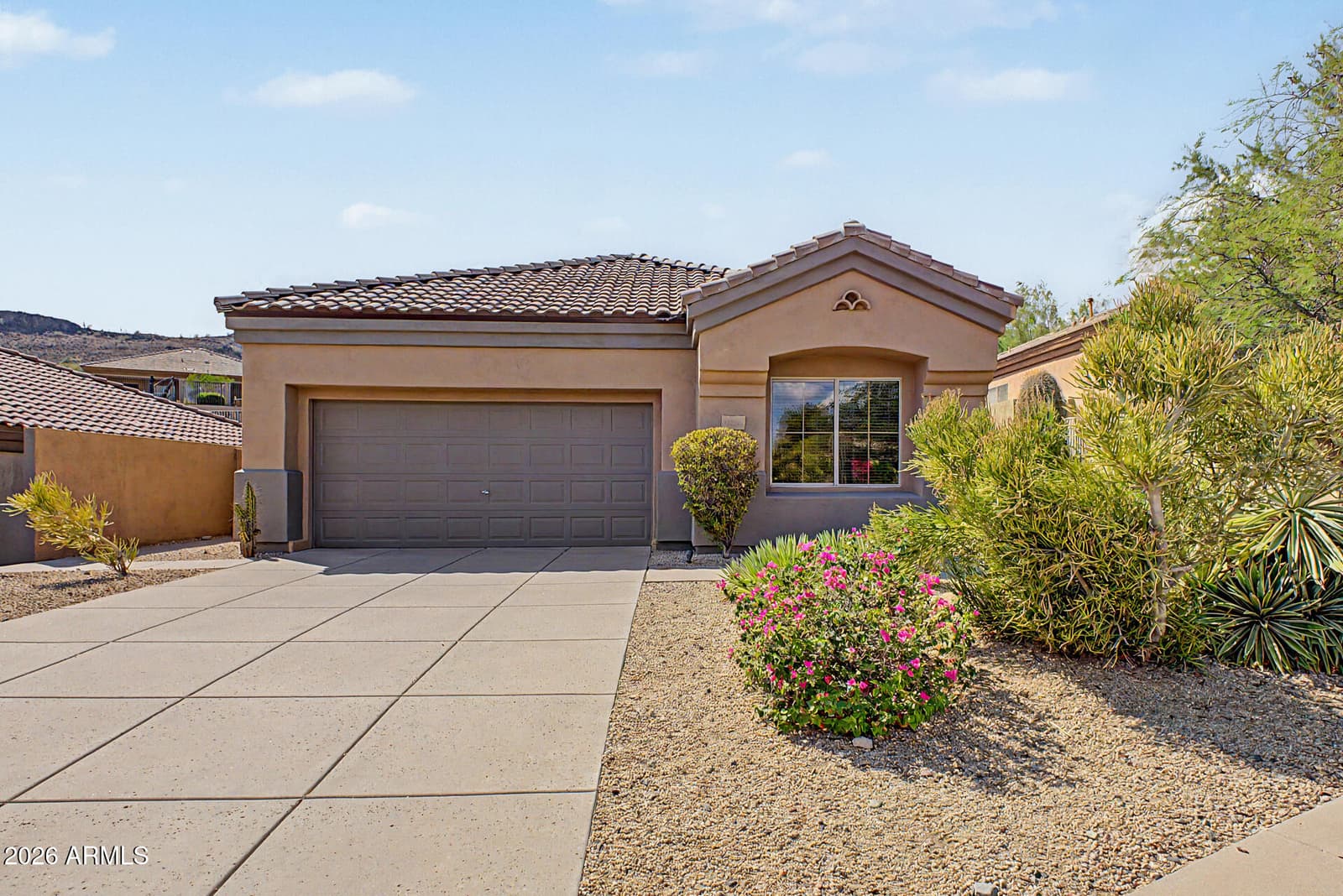 9236 N Broken Bow, Fountain Hills, AZ 85268 — photo 1 of 32
