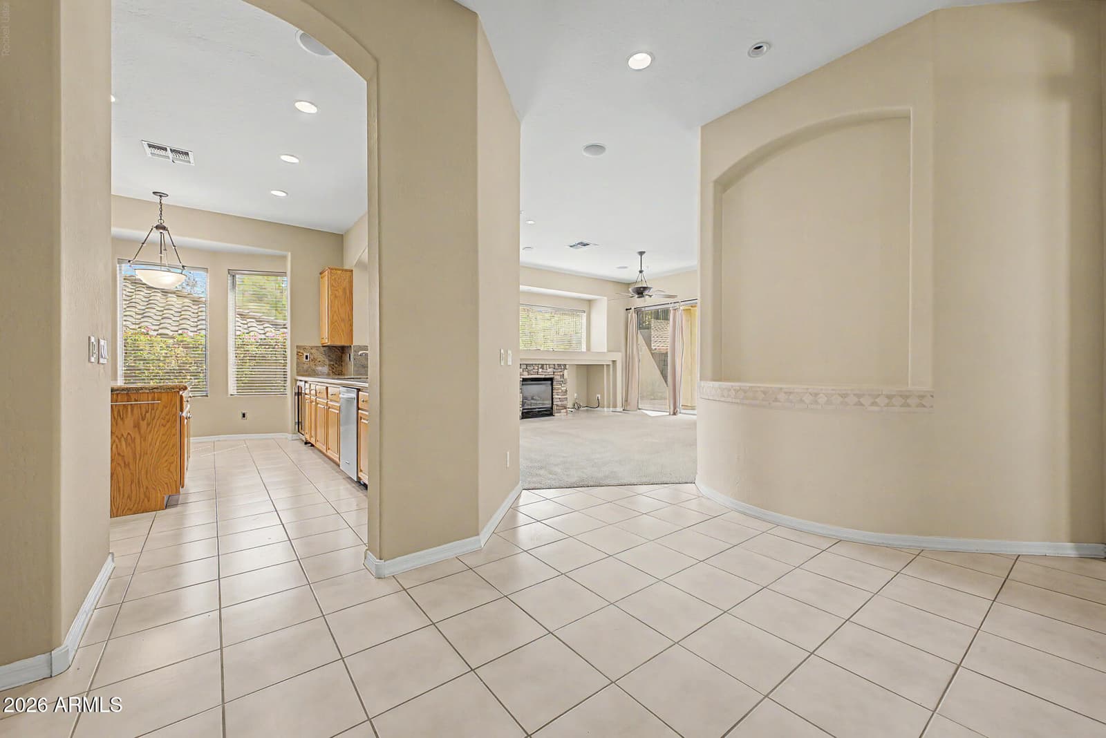 9236 N Broken Bow, Fountain Hills, AZ 85268 — photo 4 of 32