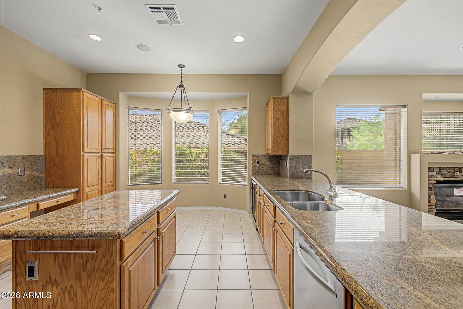 9236 N Broken Bow, Fountain Hills, AZ 85268 — photo 9 of 32
