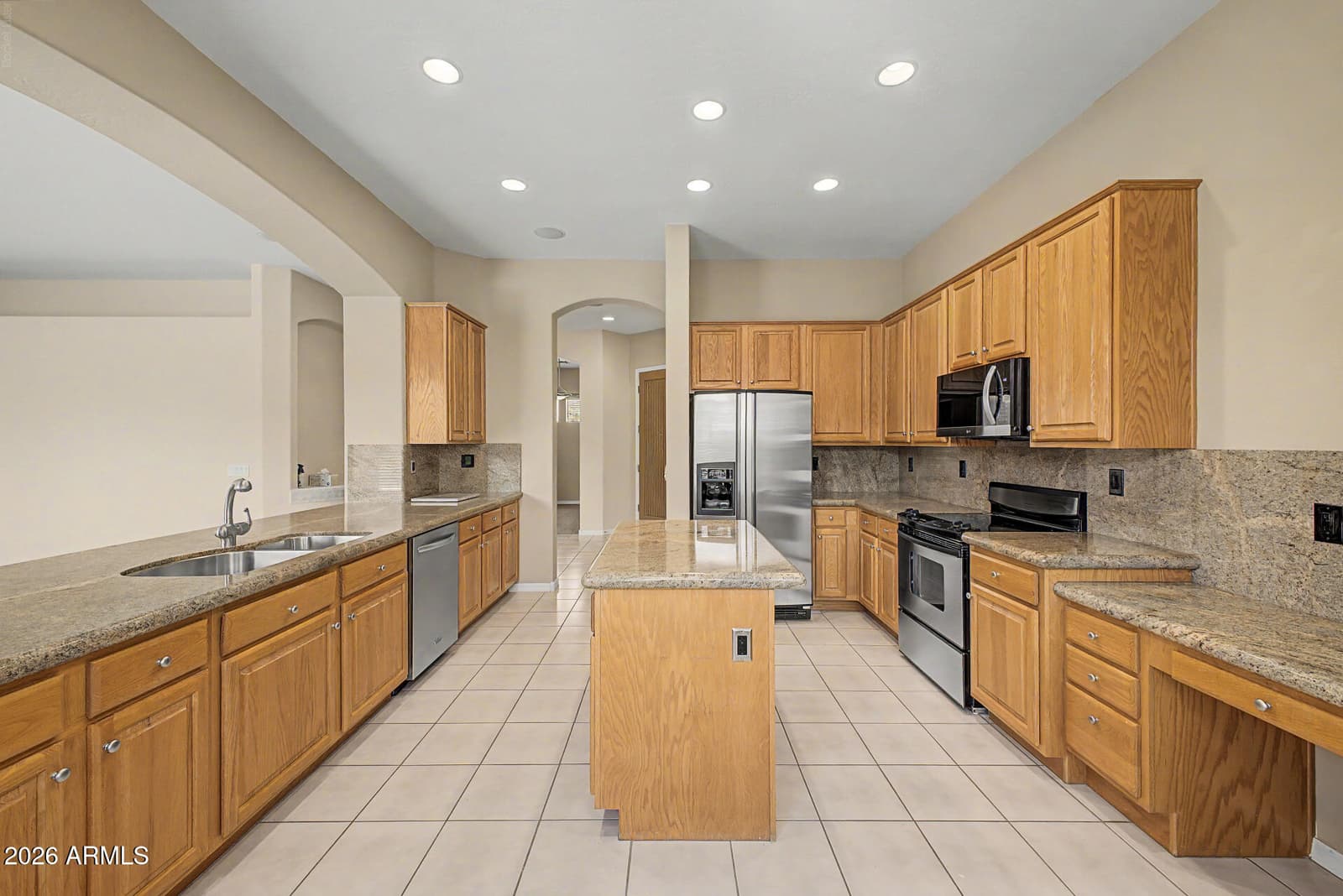 9236 N Broken Bow, Fountain Hills, AZ 85268 — photo 11 of 32
