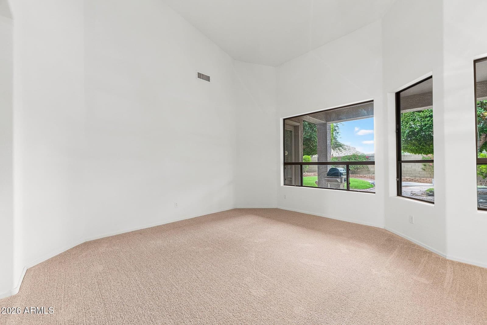 9513 E KNOLL Circle, Mesa, AZ 85207 — photo 10 of 38