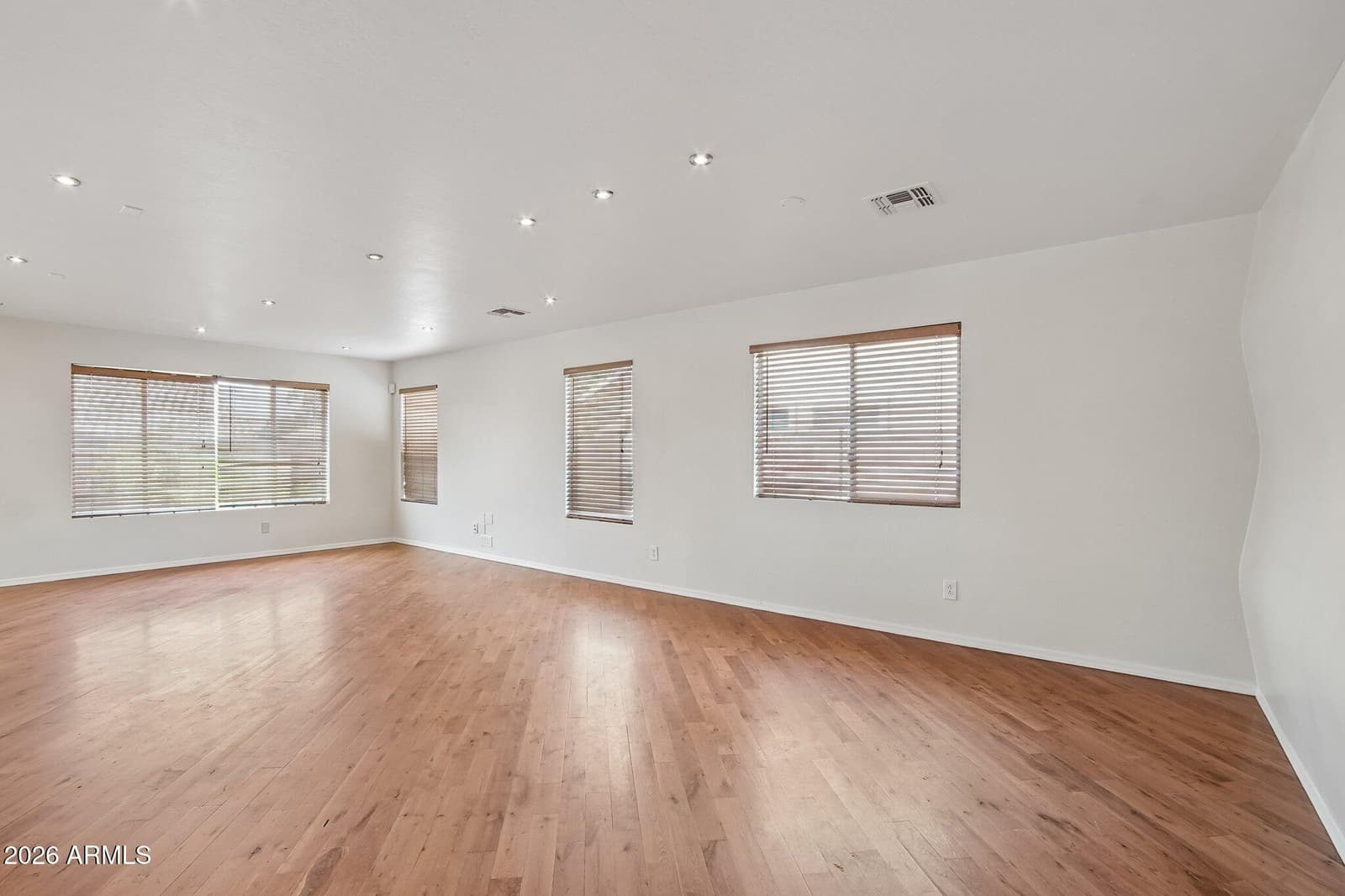 520 S 112TH Drive, Avondale, AZ 85323 — photo 10 of 39