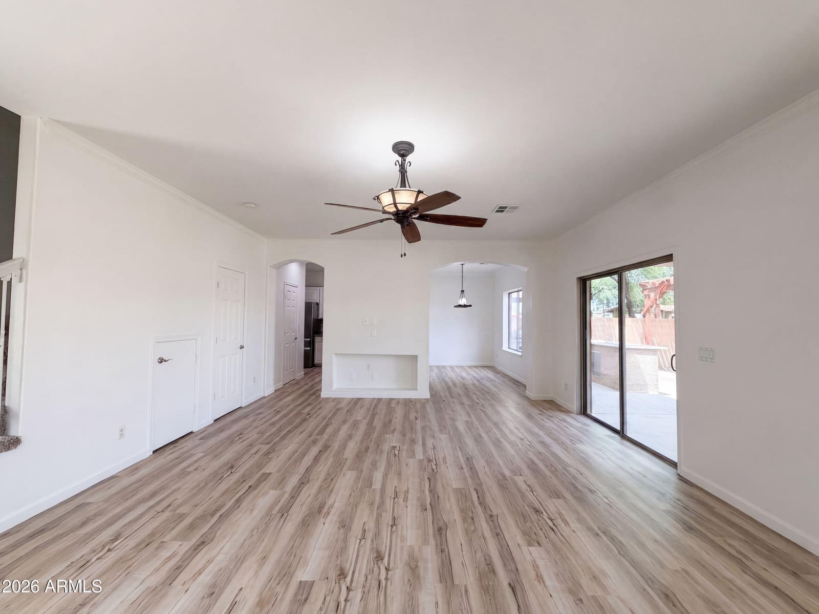 5641 S 10TH Drive, Phoenix, AZ 85041 — photo 3 of 29