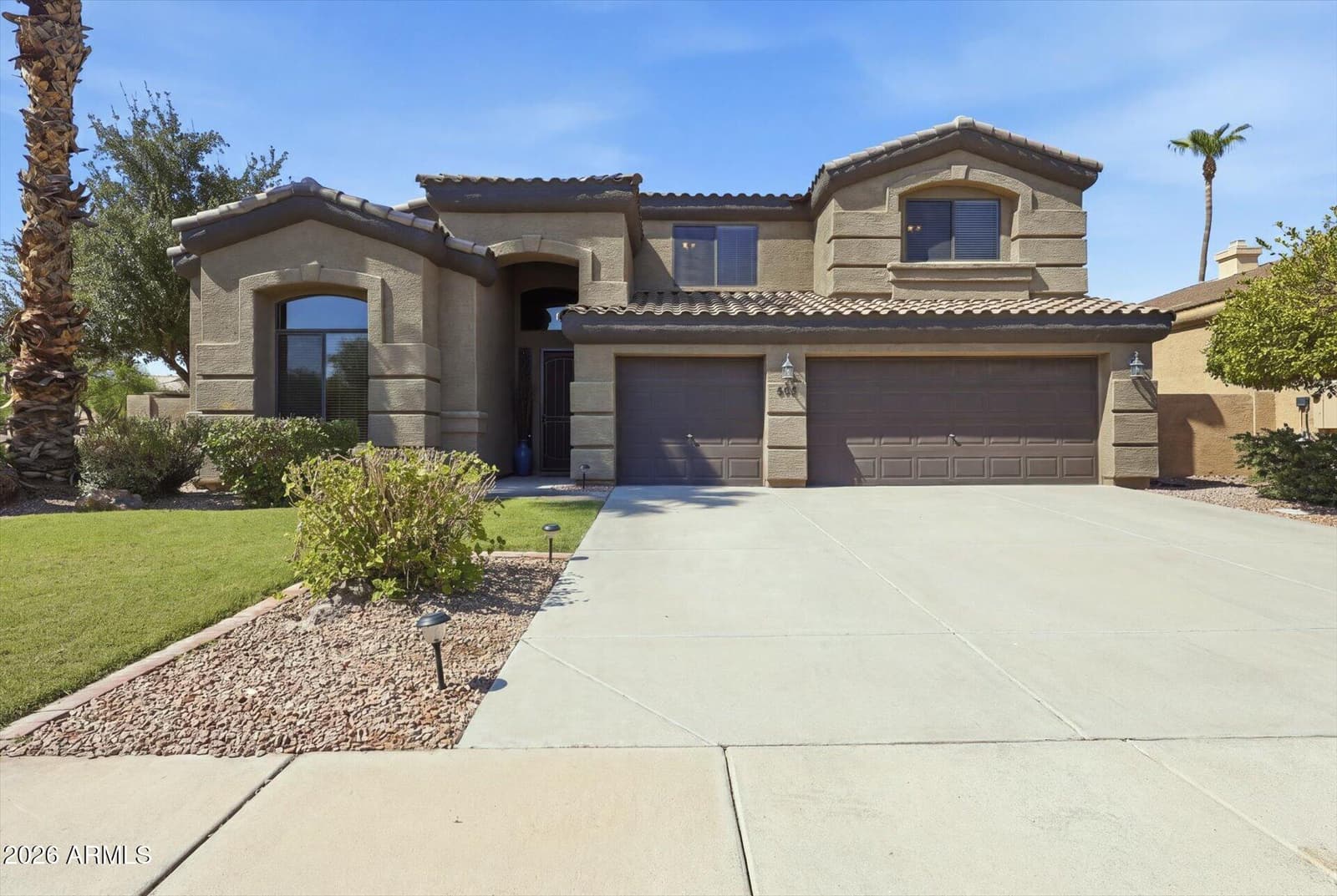 692 W HONEYSUCKLE Drive, Chandler, AZ 85248 — photo 3 of 59