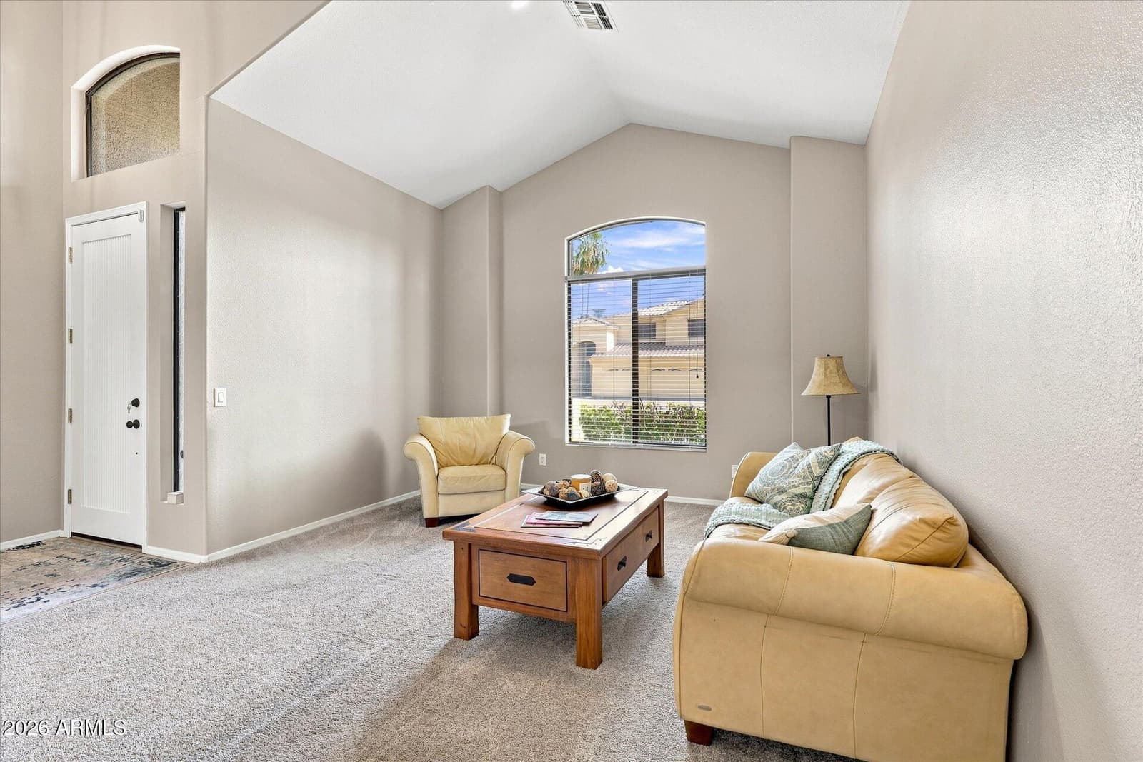 692 W HONEYSUCKLE Drive, Chandler, AZ 85248 — photo 4 of 59