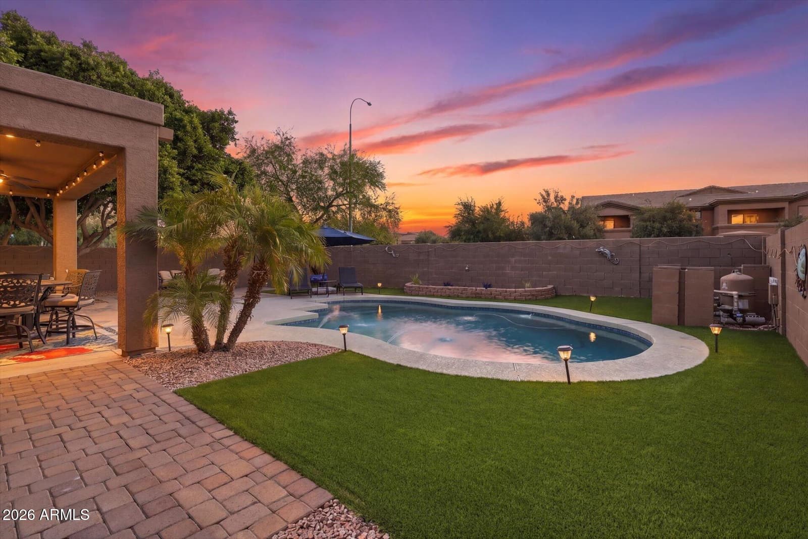 692 W HONEYSUCKLE Drive, Chandler, AZ 85248 — photo 40 of 59