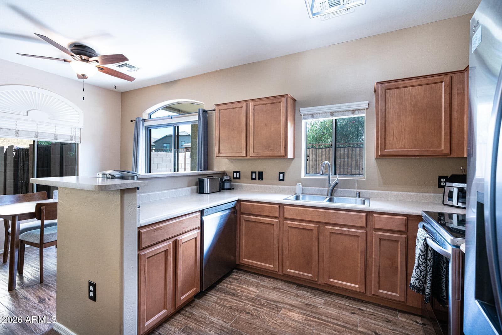 2024 S BALDWIN 93, Mesa, AZ 85209 — photo 8 of 39