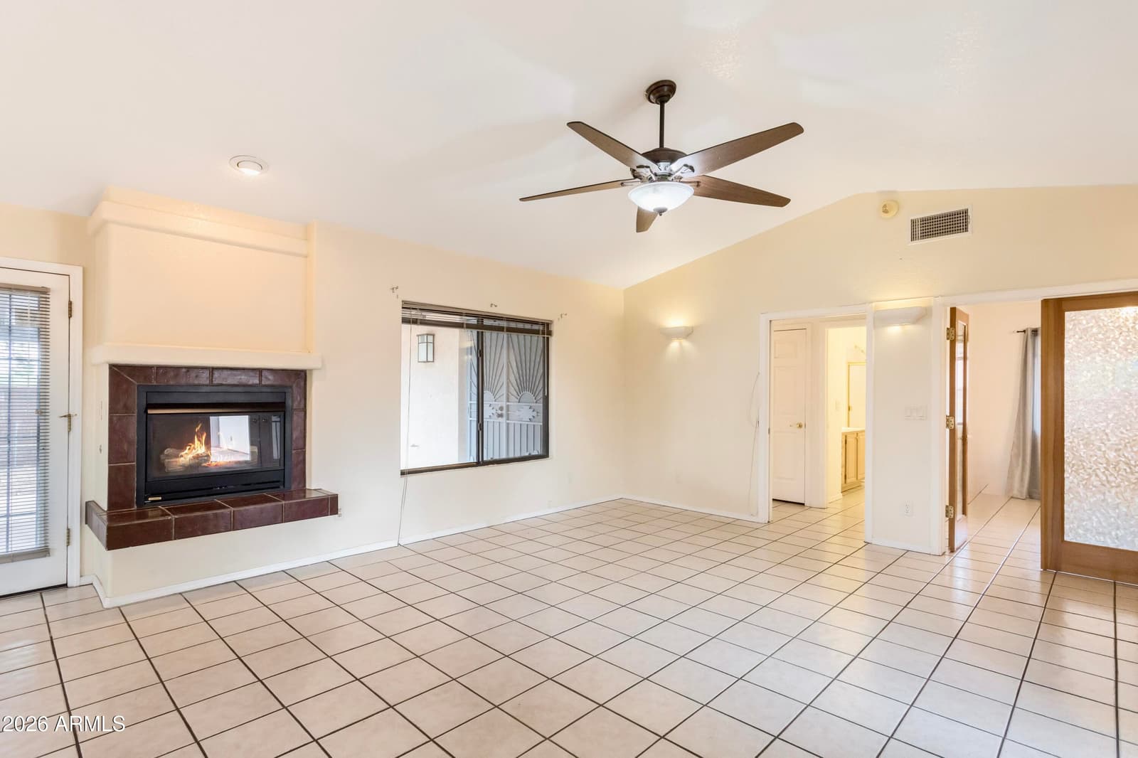 5255 HIGHLAND SHADOWS Drive, Sierra Vista, AZ 85635 — photo 8 of 33