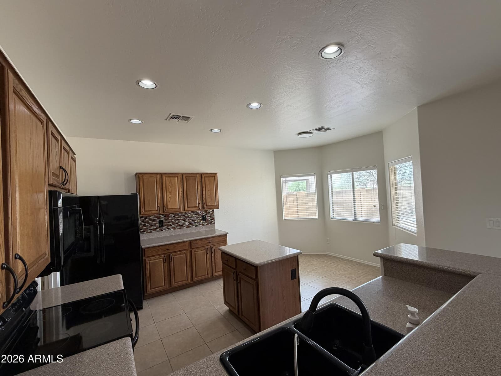 41108 N HUDSON Trail, Anthem, AZ 85086 — photo 4 of 31
