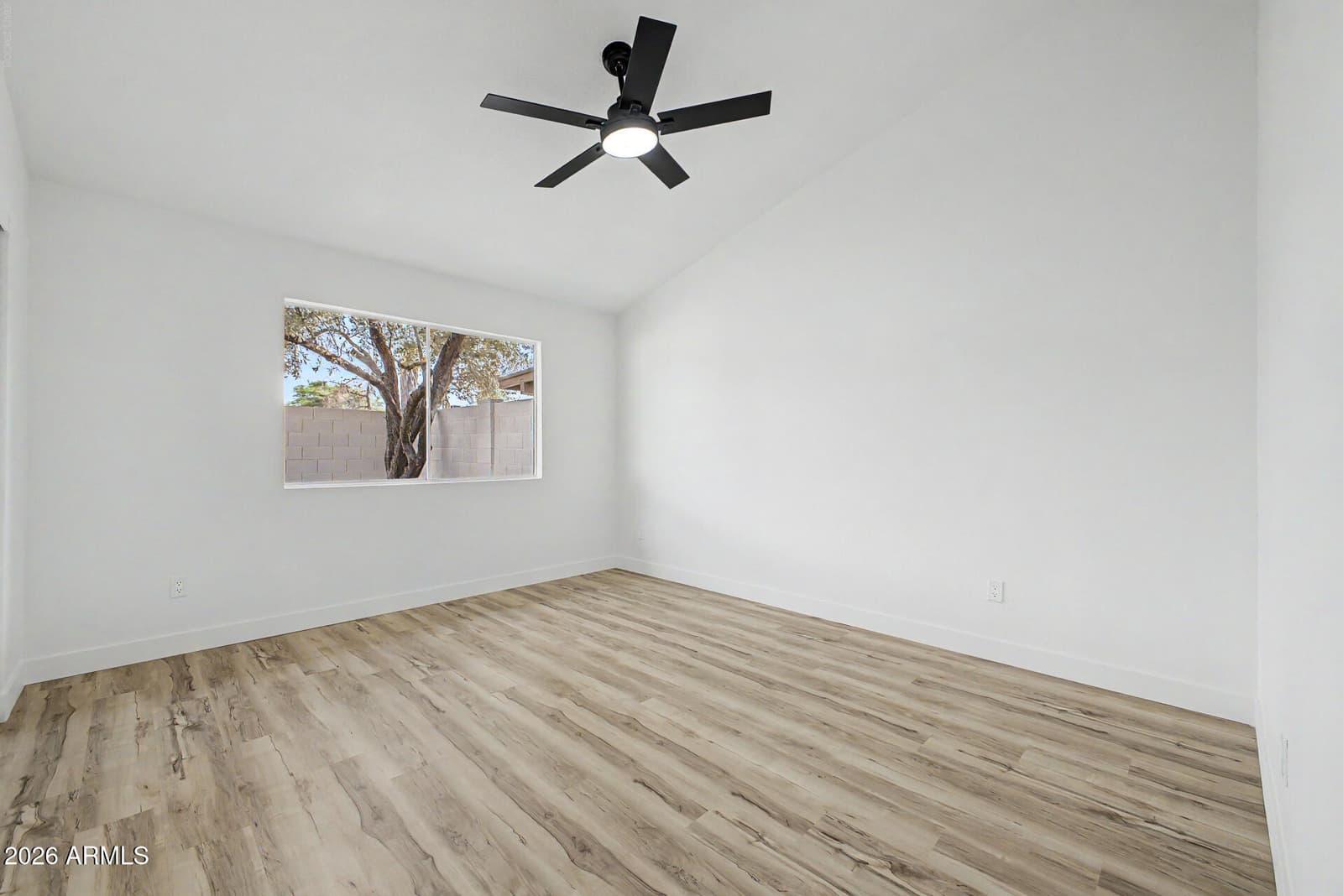 3033 W TONOPAH Drive, Phoenix, AZ 85027 — photo 17 of 22