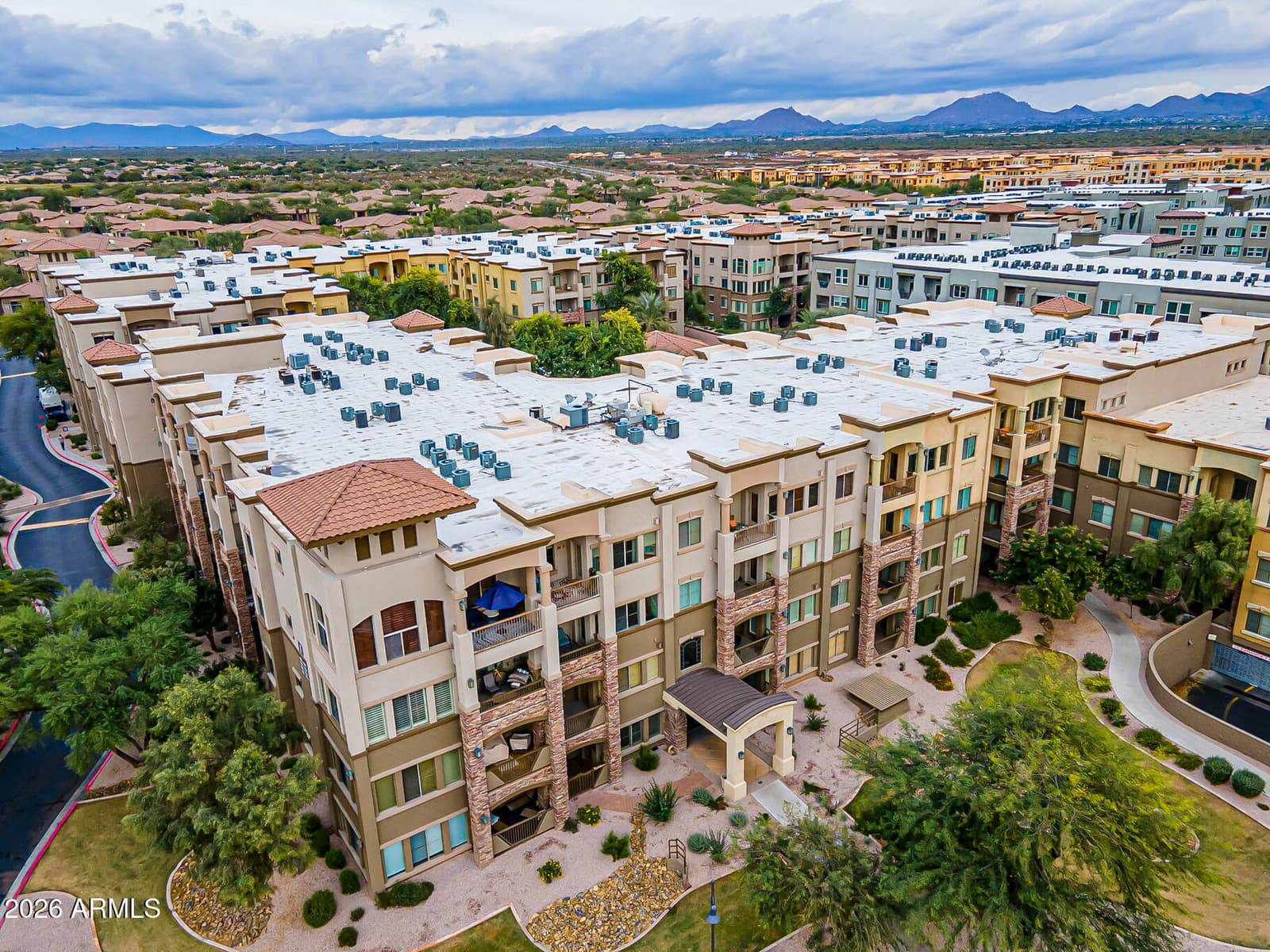 5450 E DEER VALLEY Drive 3010, Phoenix, AZ 85054 — photo 5 of 29