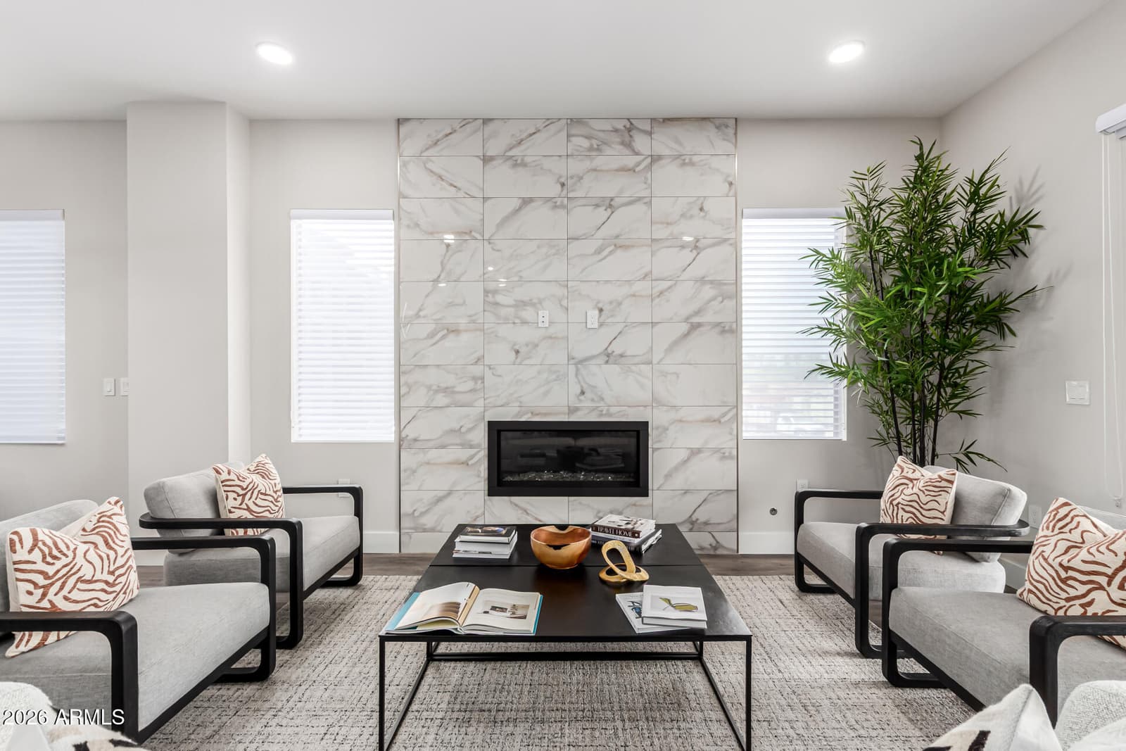 5250 E DEER VALLEY Drive 143, Phoenix, AZ 85054 — photo 3 of 33