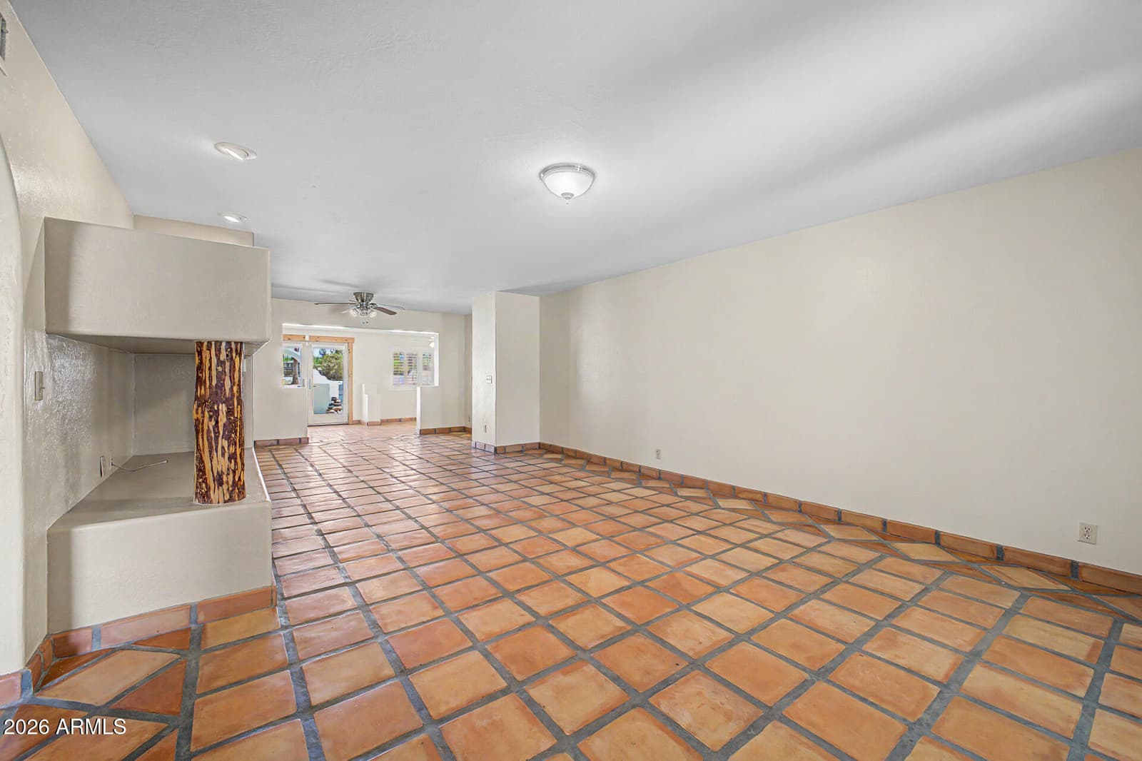 2075 E CAIRO Drive, Tempe, AZ 85282 — photo 5 of 30