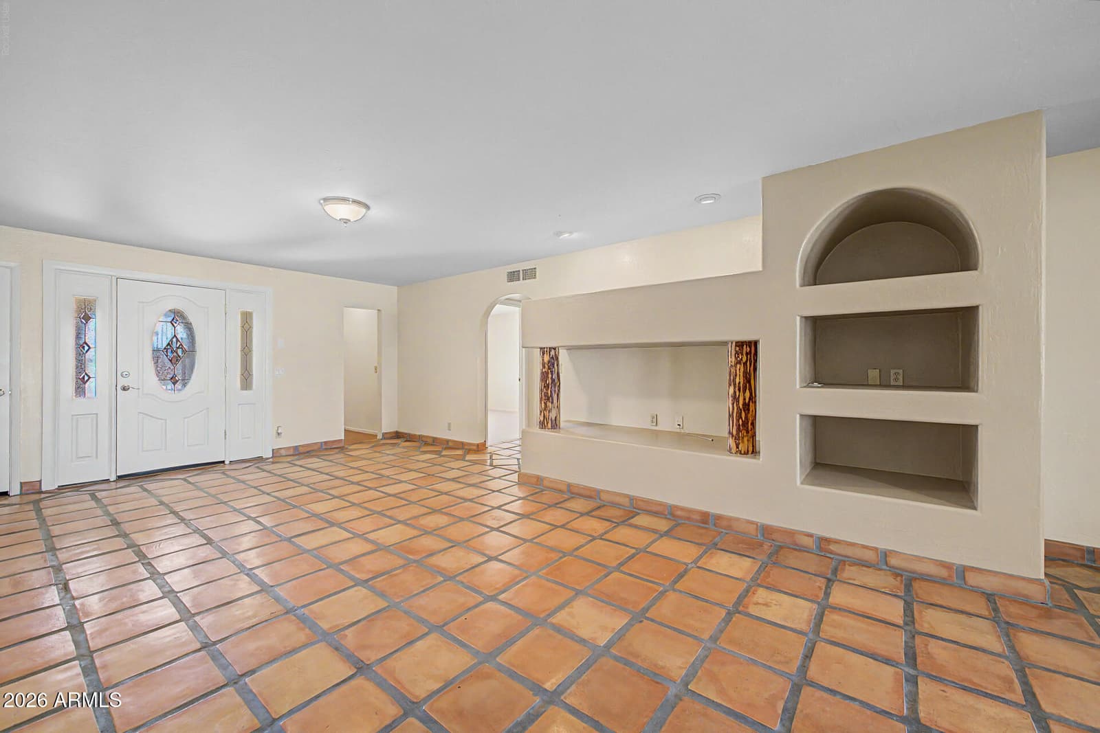 2075 E CAIRO Drive, Tempe, AZ 85282 — photo 6 of 30