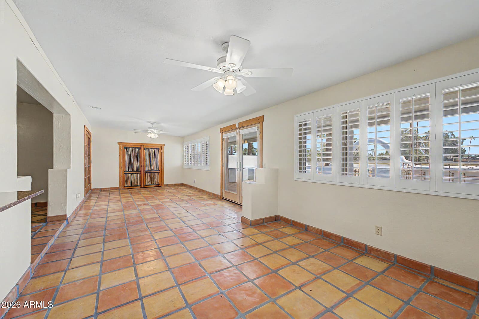 2075 E CAIRO Drive, Tempe, AZ 85282 — photo 9 of 30