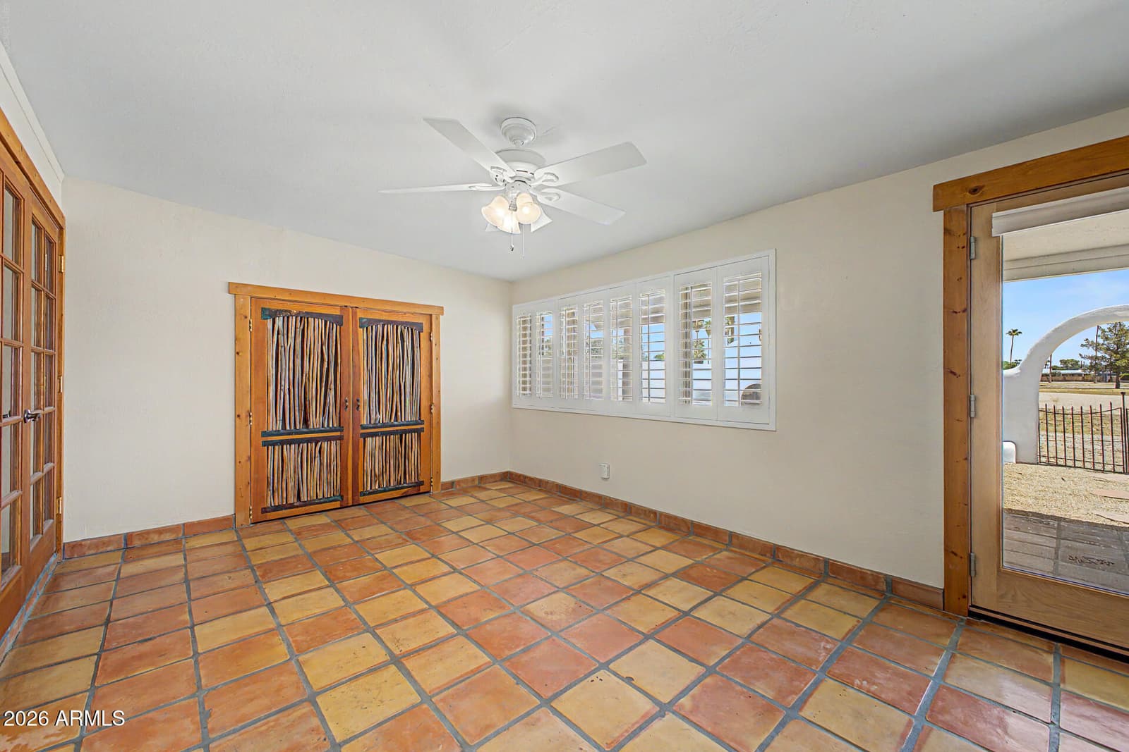2075 E CAIRO Drive, Tempe, AZ 85282 — photo 11 of 30