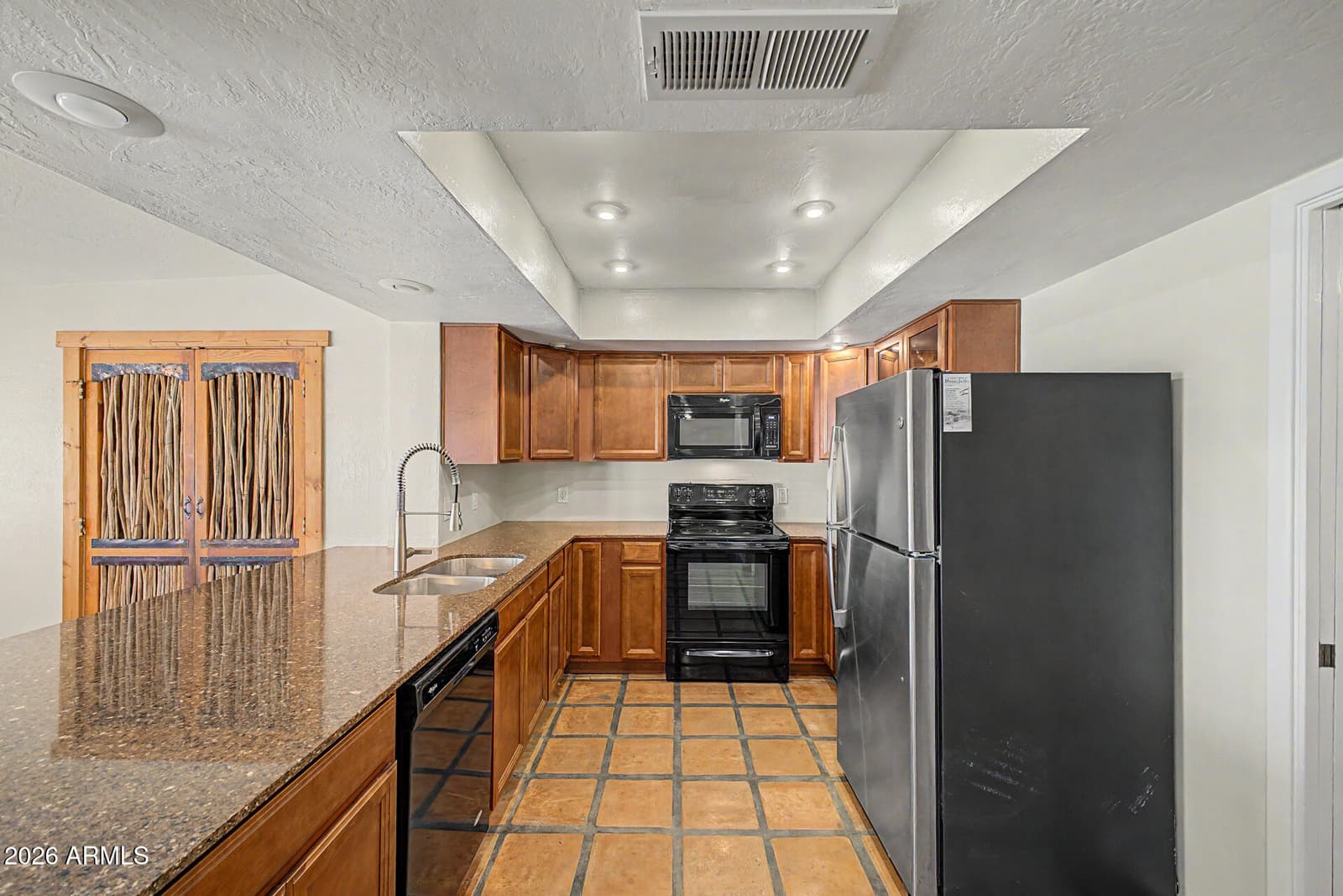 2075 E CAIRO Drive, Tempe, AZ 85282 — photo 14 of 30