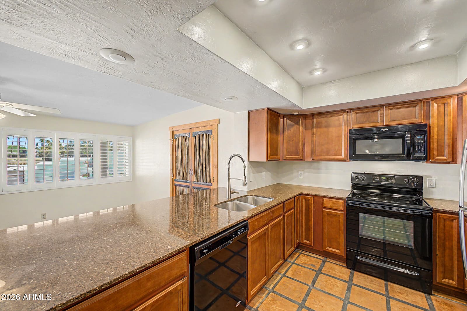 2075 E CAIRO Drive, Tempe, AZ 85282 — photo 15 of 30