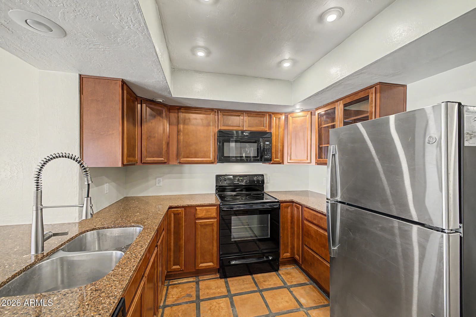 2075 E CAIRO Drive, Tempe, AZ 85282 — photo 16 of 30
