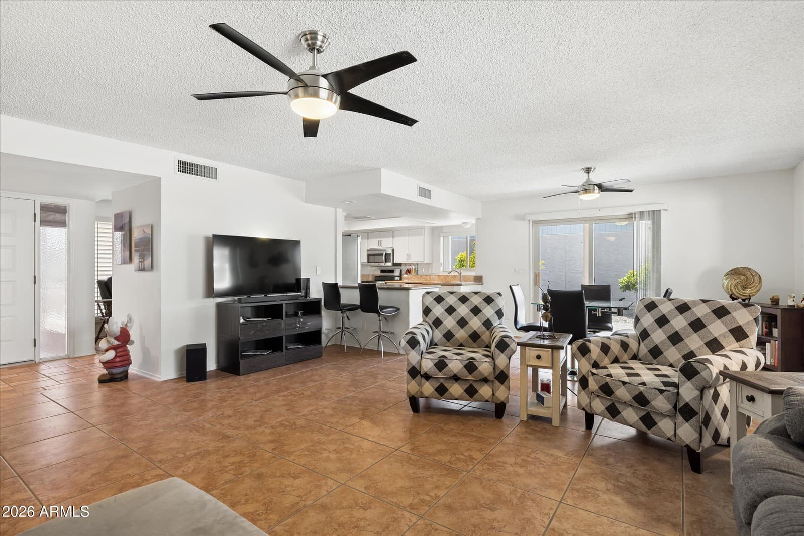 26406 S JARDIN Drive, Sun Lakes, AZ 85248 — photo 9 of 32