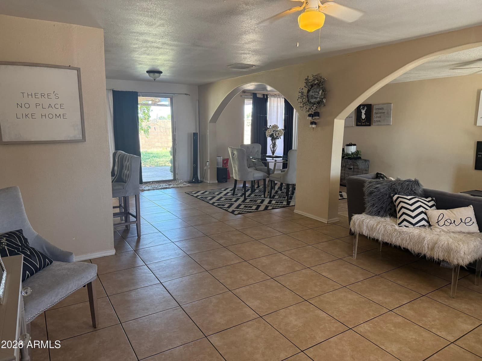 4820 N 73RD Avenue, Phoenix, AZ 85033 — photo 5 of 22