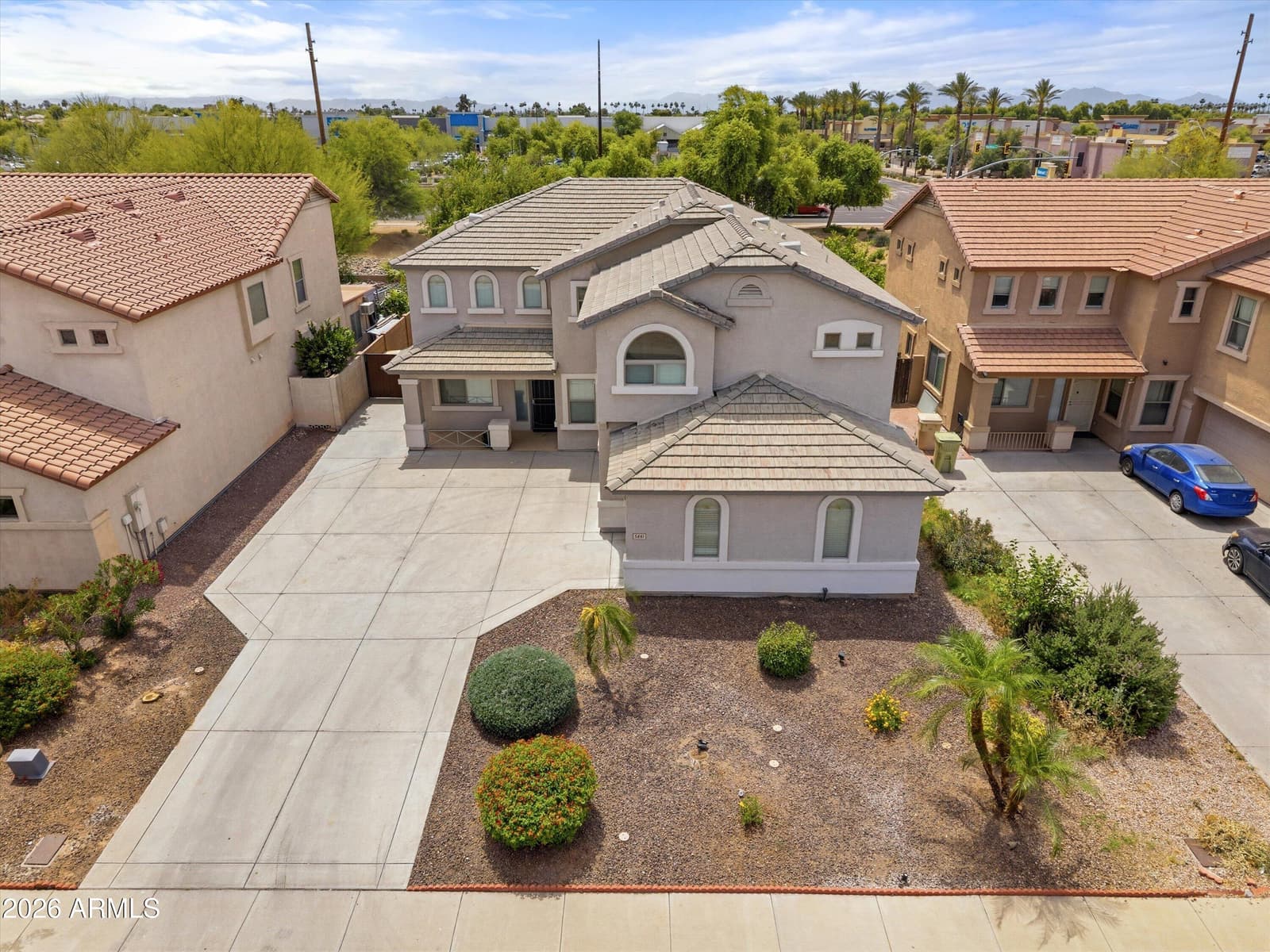 5661 W DESERT JEWEL Drive, Glendale, AZ 85302 — photo 4 of 51