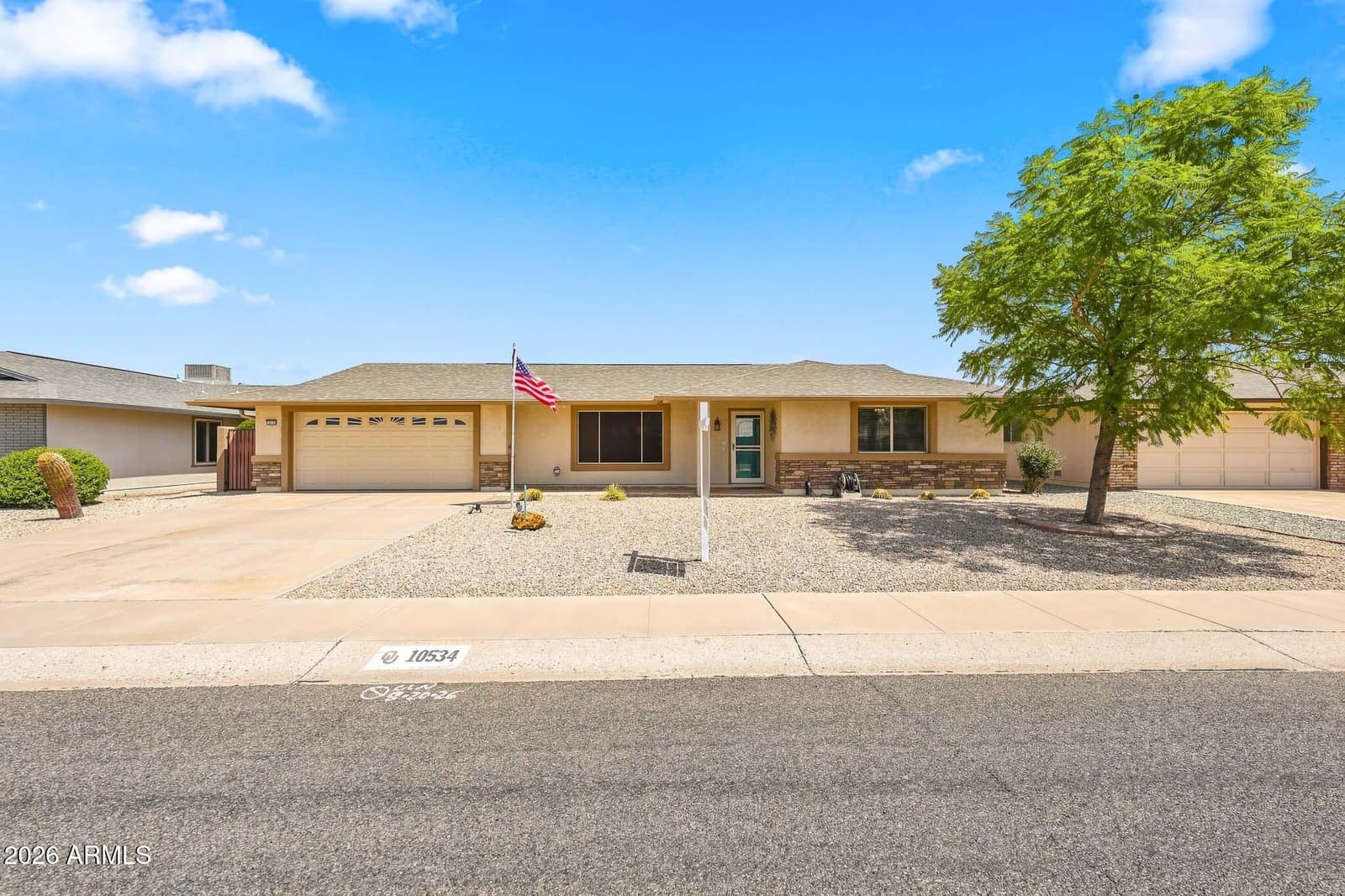 10534 W TUMBLEWOOD Drive, Sun City, AZ 85351 — photo 8 of 33