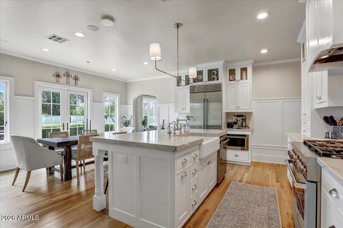 324 W MONTE VISTA Road, Phoenix, AZ 85003 — photo 9 of 38