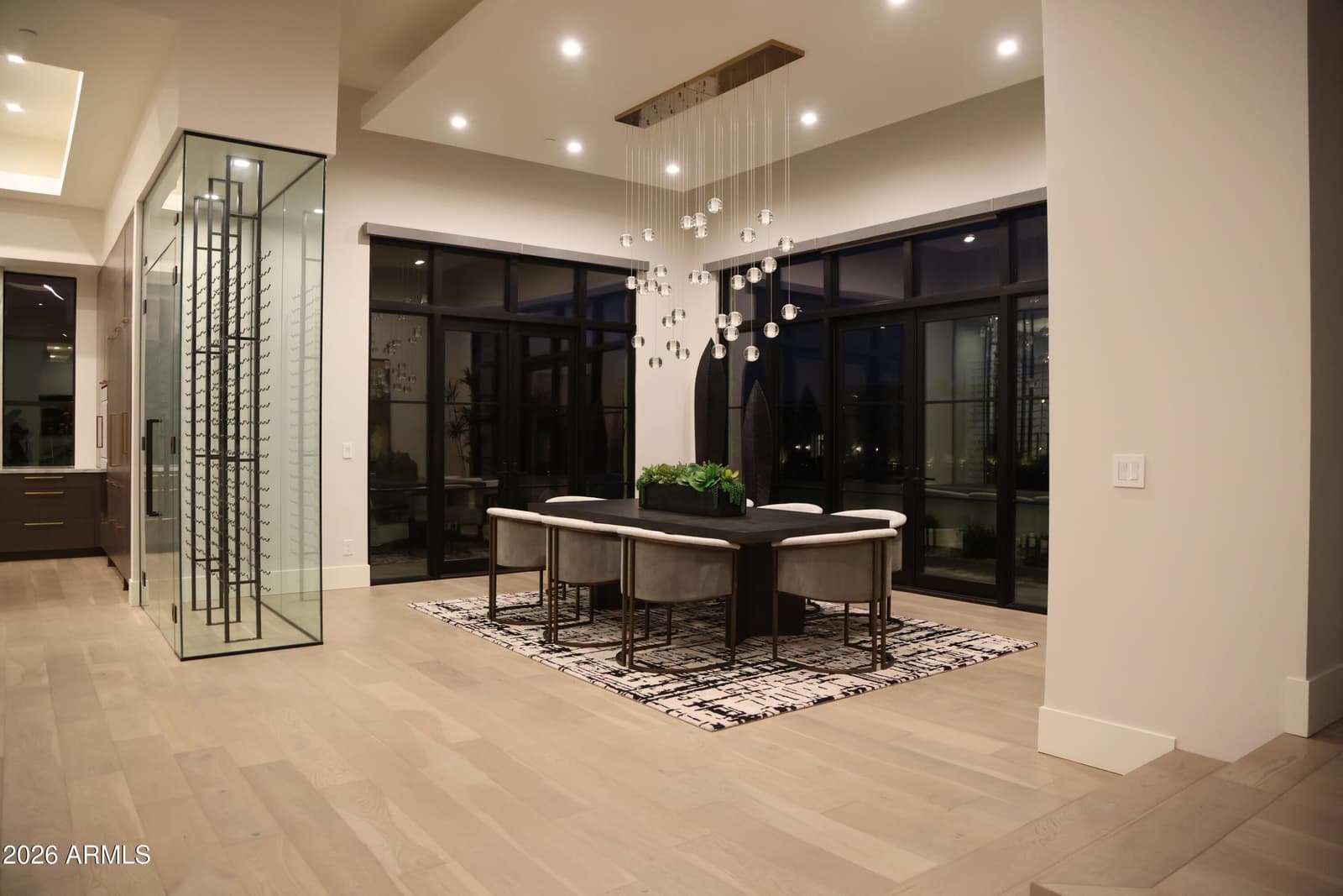 4822 E PALOMINO Road, Phoenix, AZ 85018 — photo 10 of 42