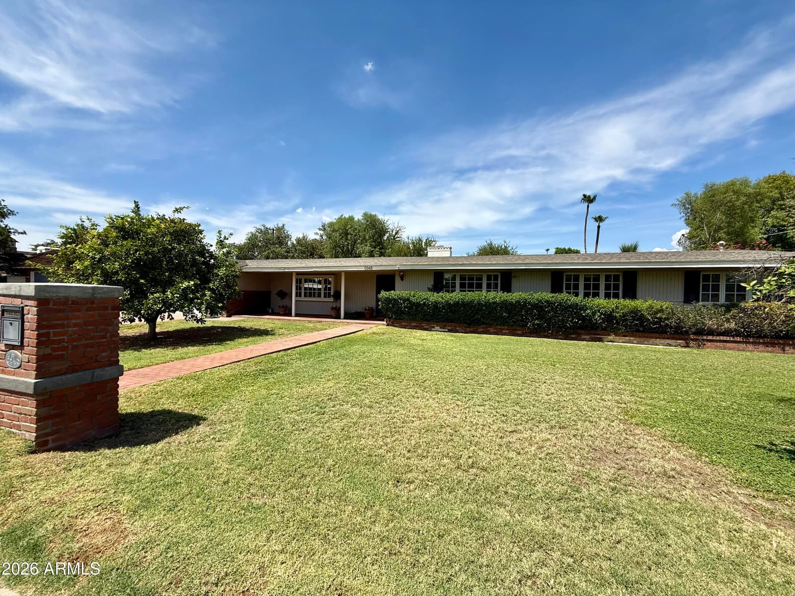 5948 E CALLE DEL PAISANO, Phoenix, AZ 85018 — photo 1 of 9