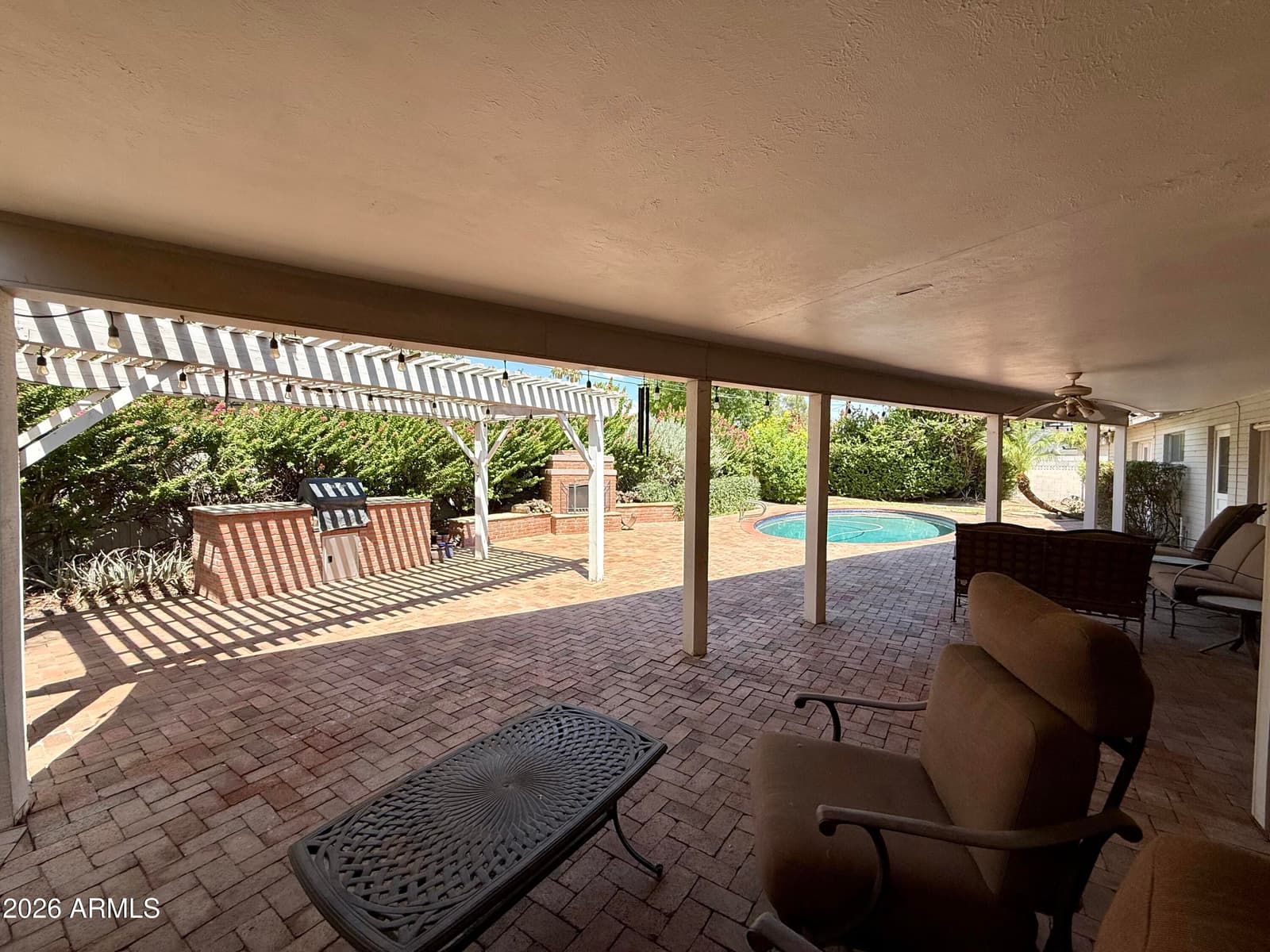 5948 E CALLE DEL PAISANO, Phoenix, AZ 85018 — photo 8 of 9