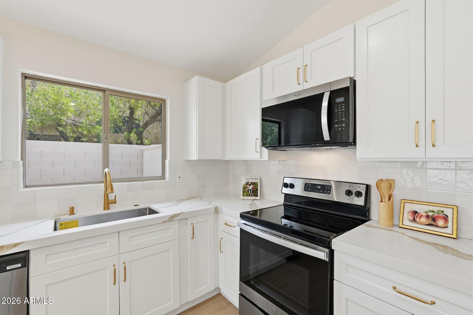 10236 E CARMEL Avenue, Mesa, AZ 85208 — photo 11 of 35