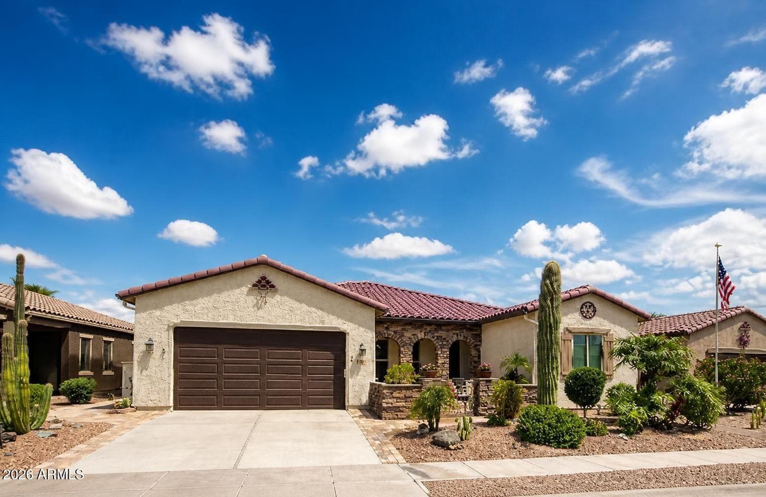 332 N RAINBOW Way, Casa Grande, AZ 85194 — photo 1 of 28