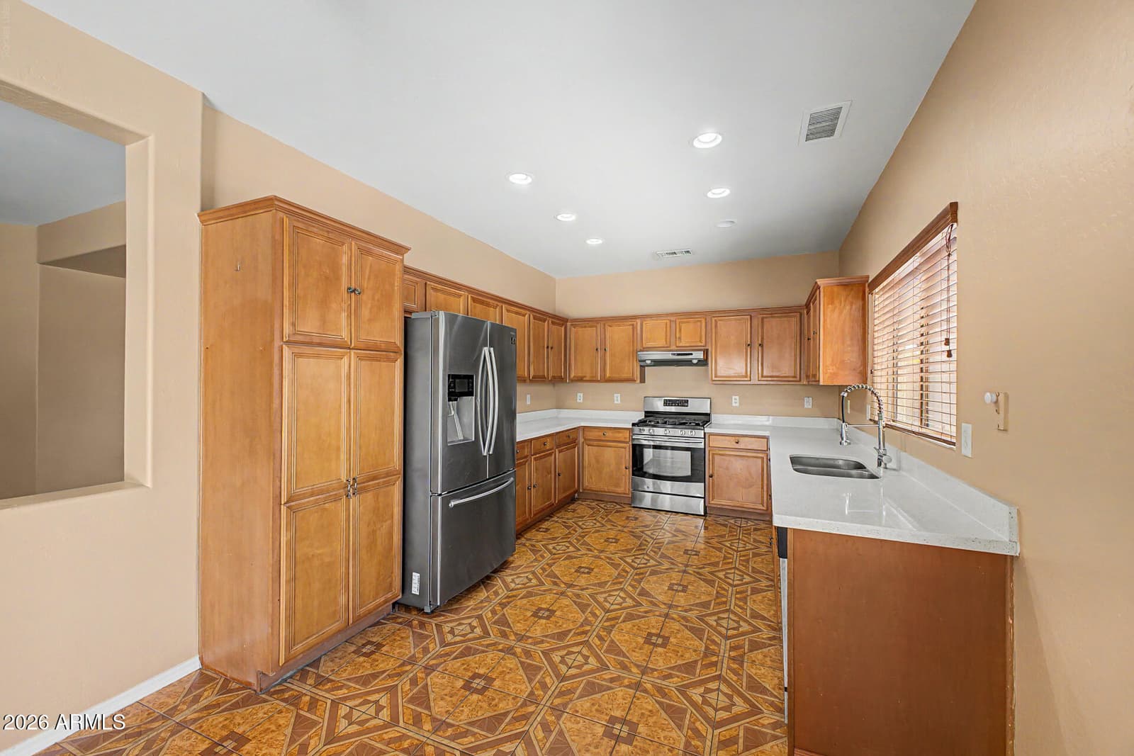 5329 W LA SALLE Street, Laveen, AZ 85339 — photo 16 of 38