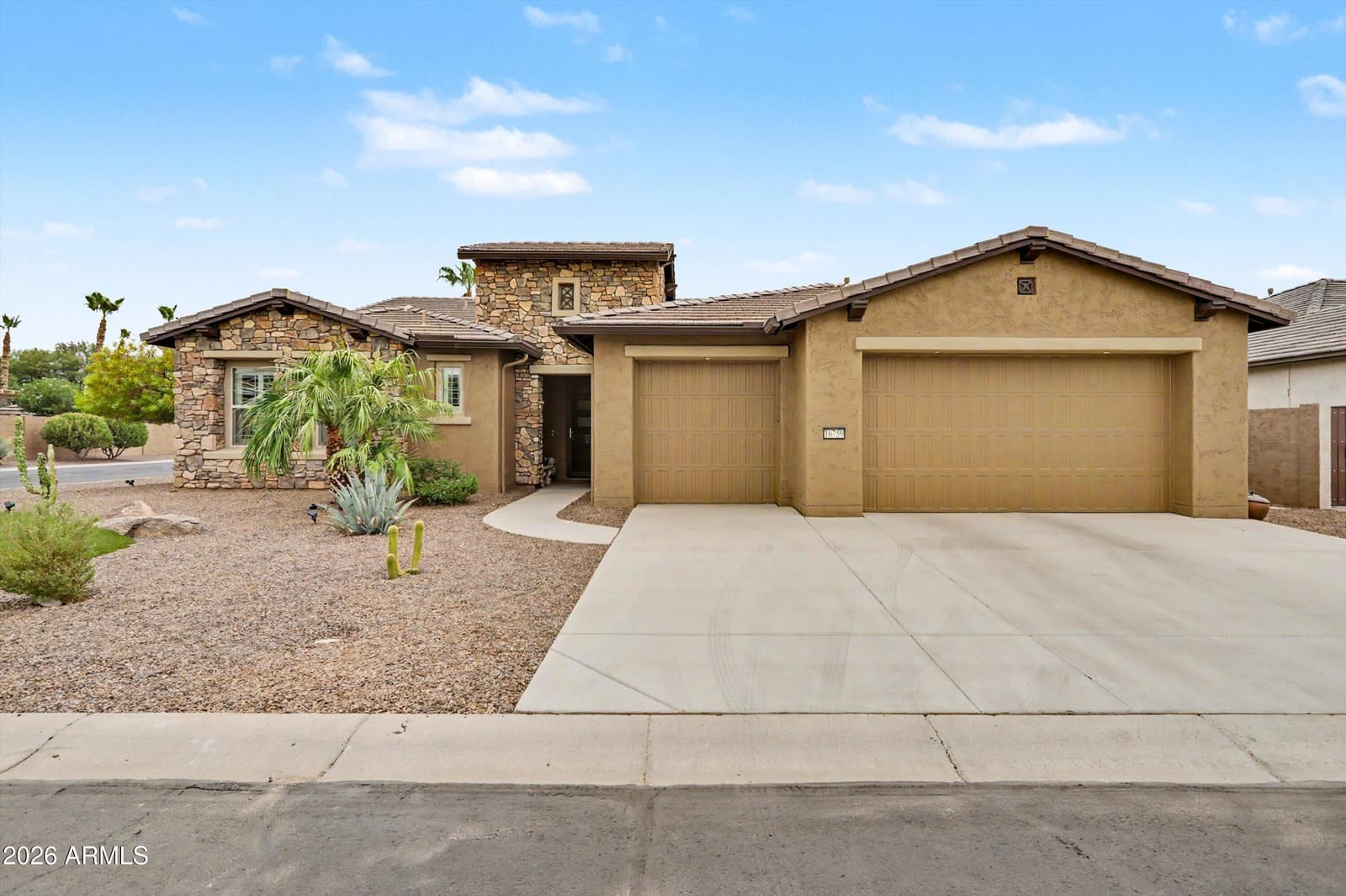 16759 W Cypress Street W, Goodyear, AZ 85395 — photo 5 of 70